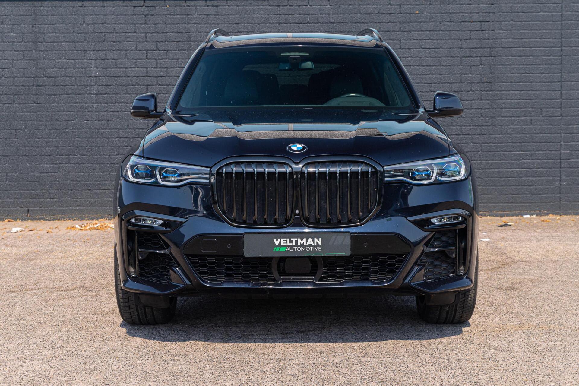 Foto van BMW X7 Xdrive30d