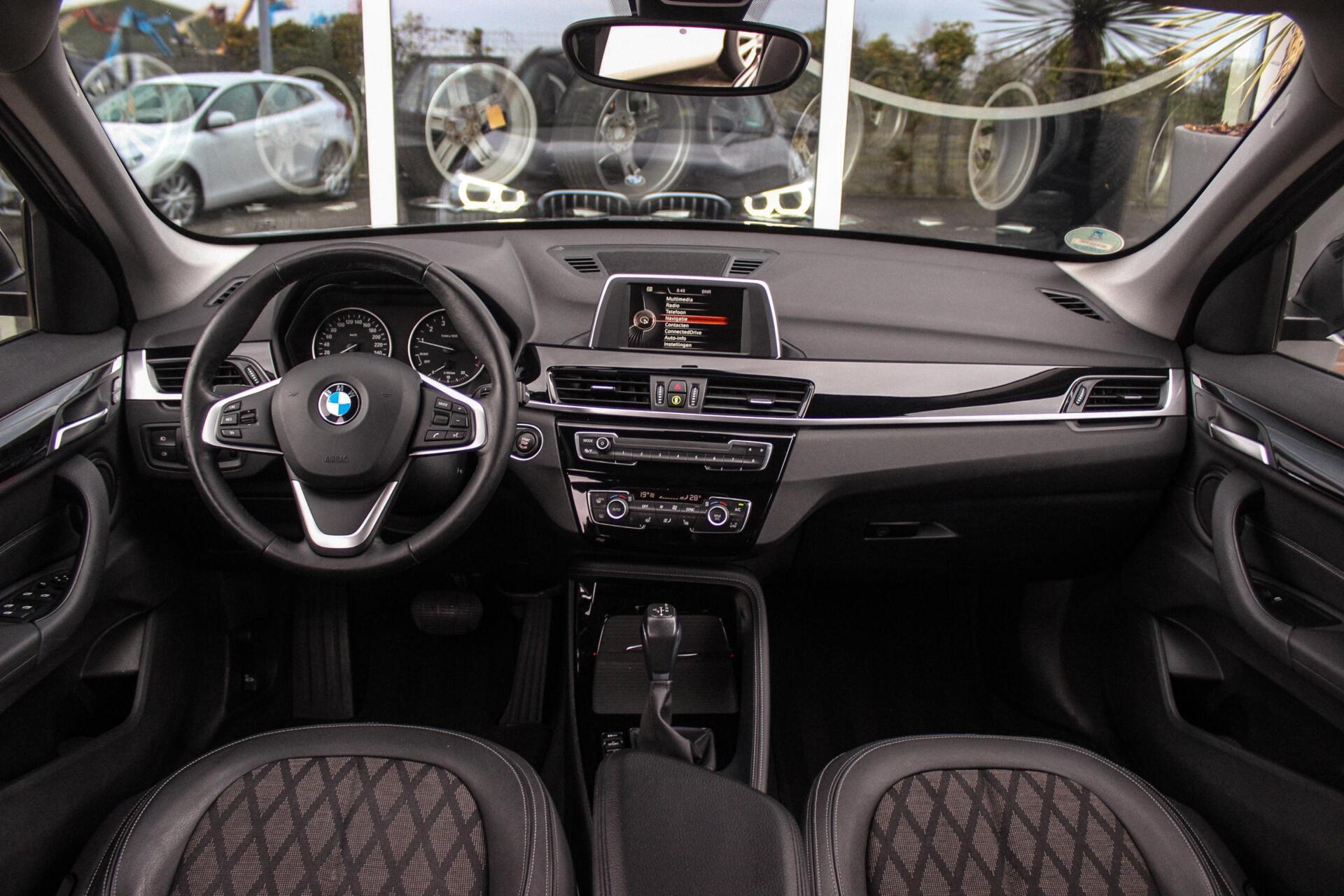 Foto van BMW X1 Sdrive18i