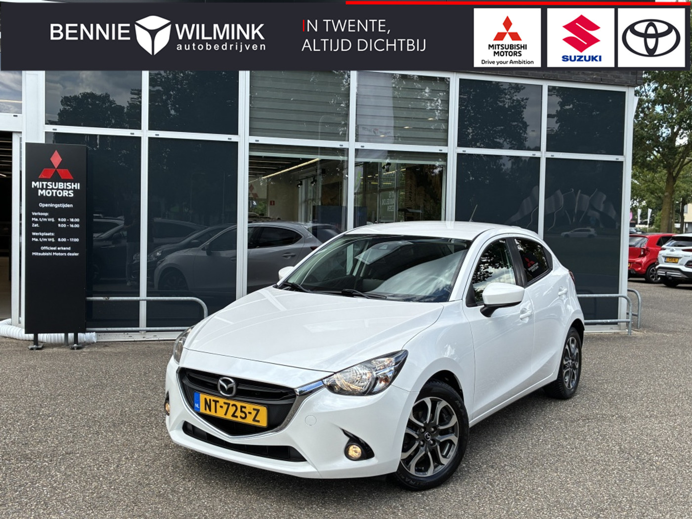 Mazda Mazda2 1.5 Skyactiv-G GT-M | Parkeersensoren | All Seasons 2017 - voorkant