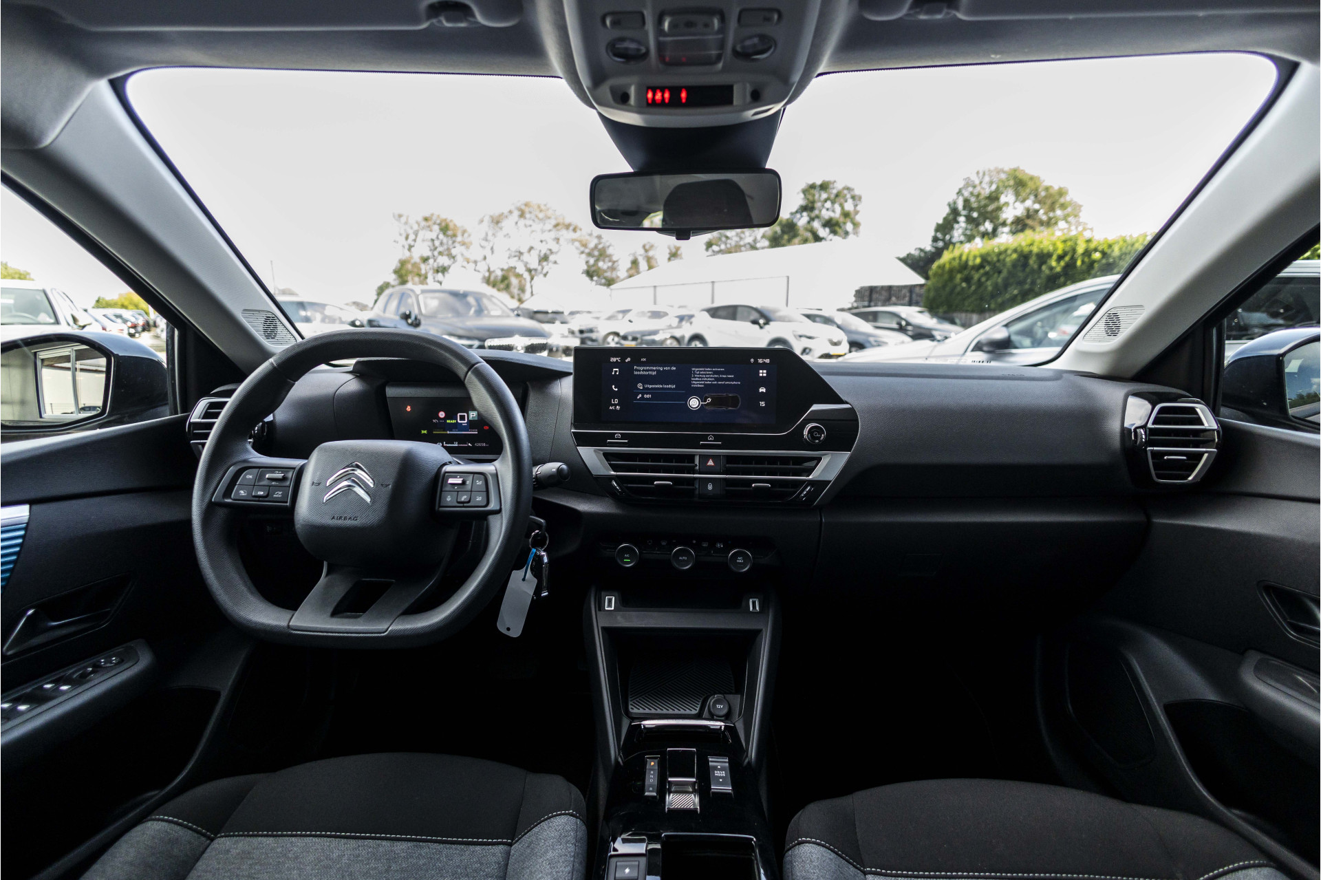 Foto van Citroen E-c4