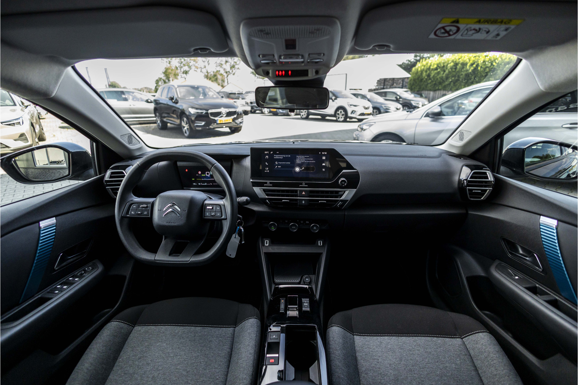 Foto van Citroen E-c4