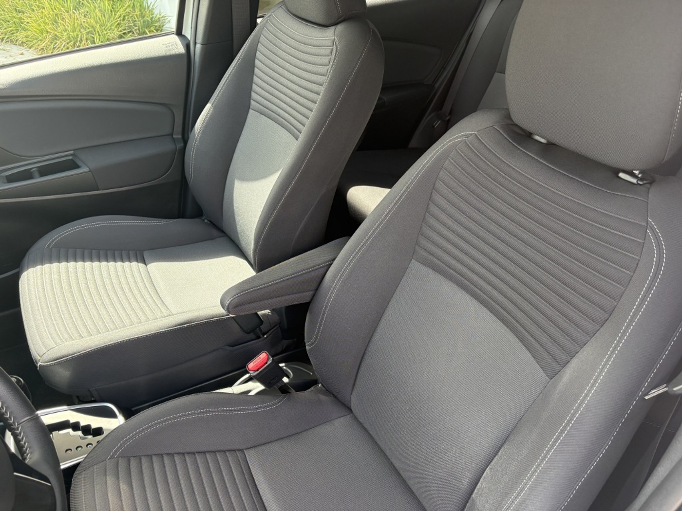 Foto van Toyota Toyota Yaris Hybrid