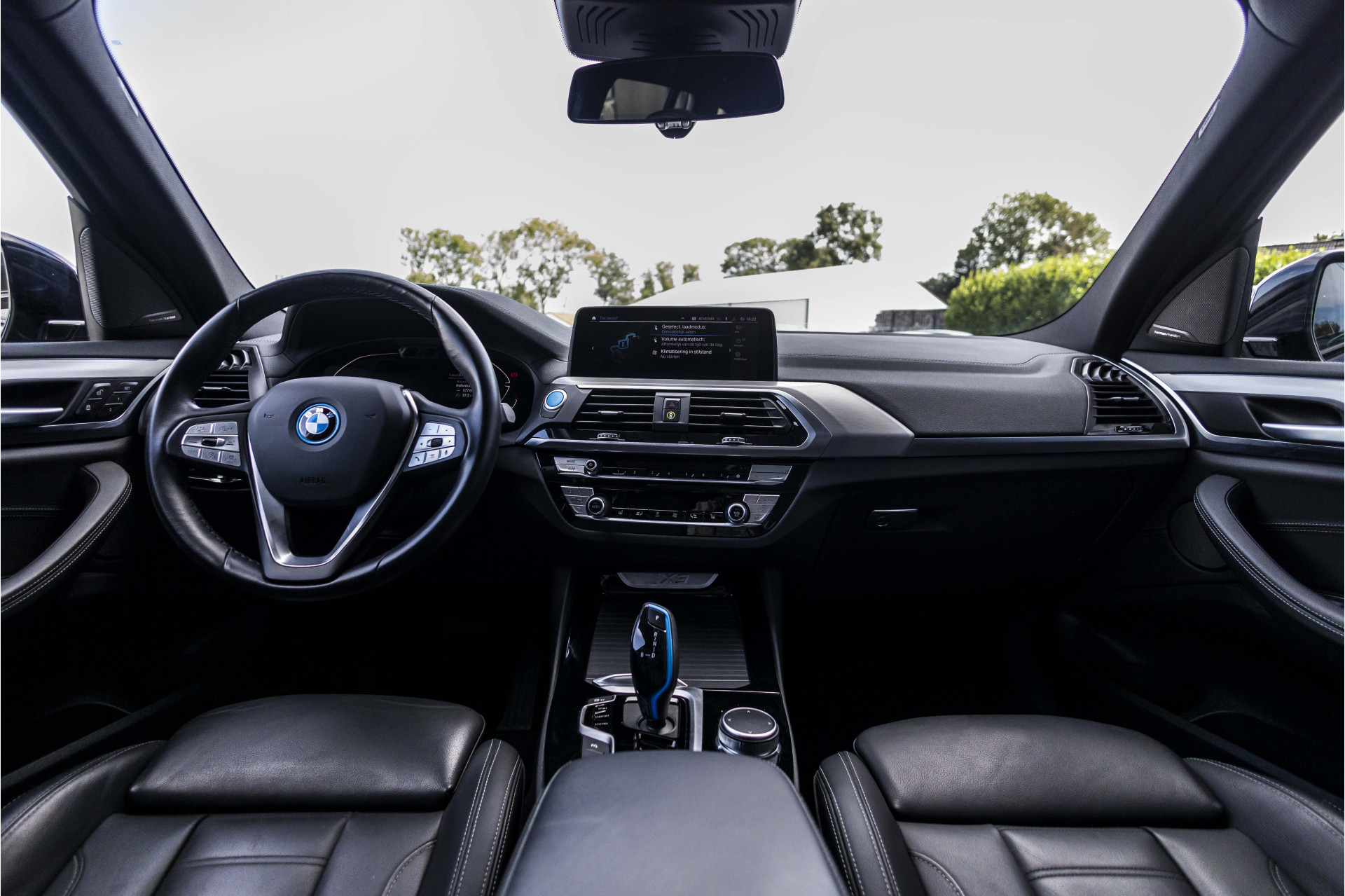 Foto van BMW Ix3