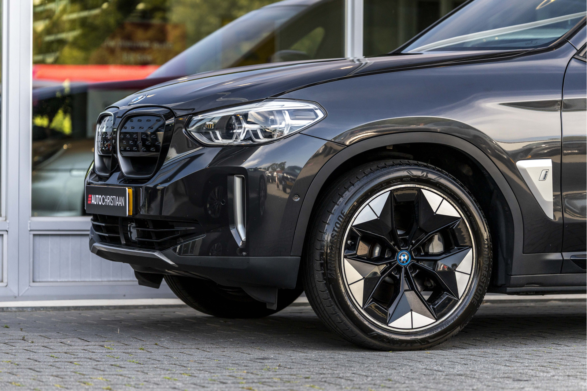 Foto van BMW Ix3