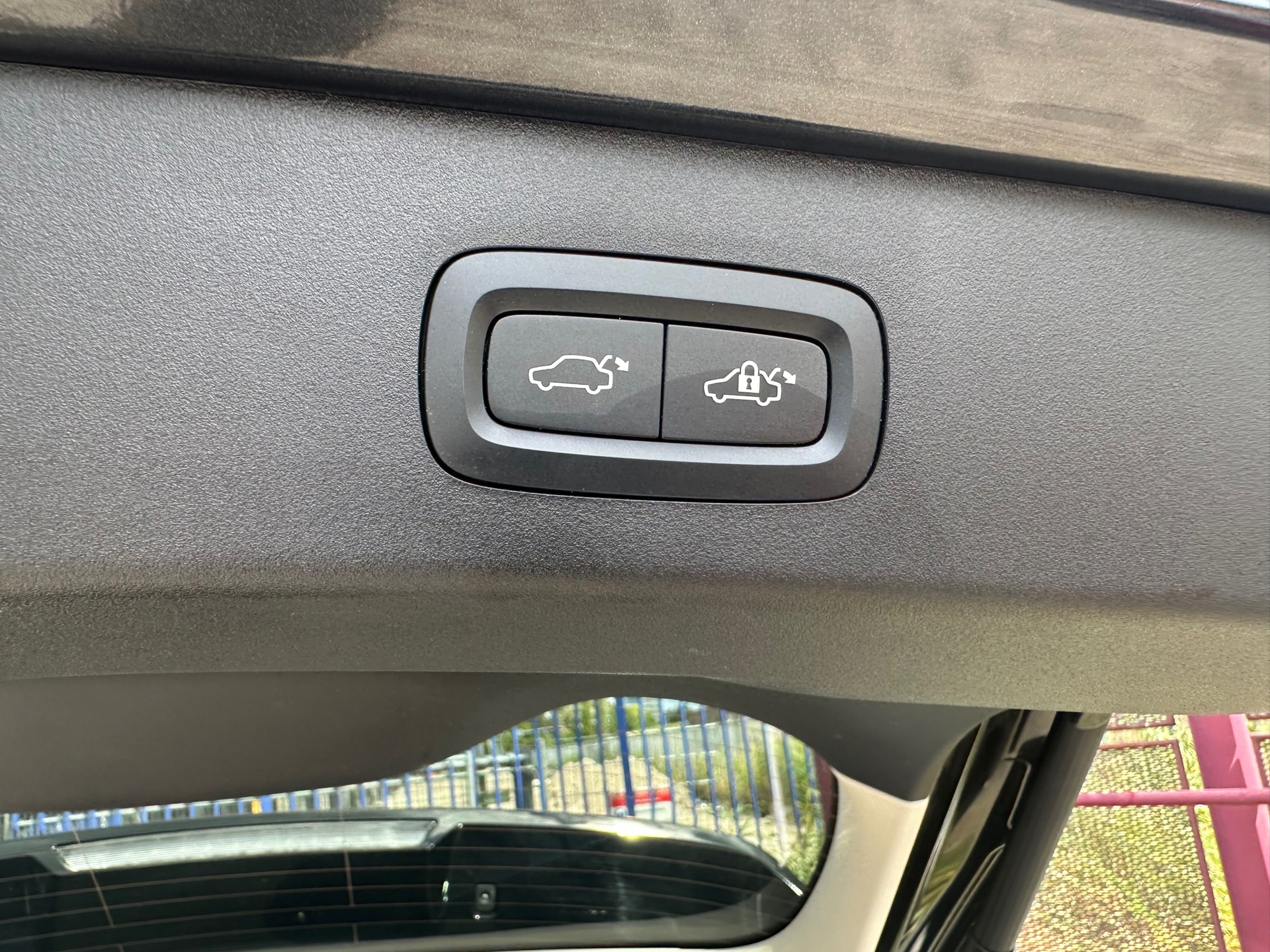 Foto van Lynk&co LYNK & Co 01