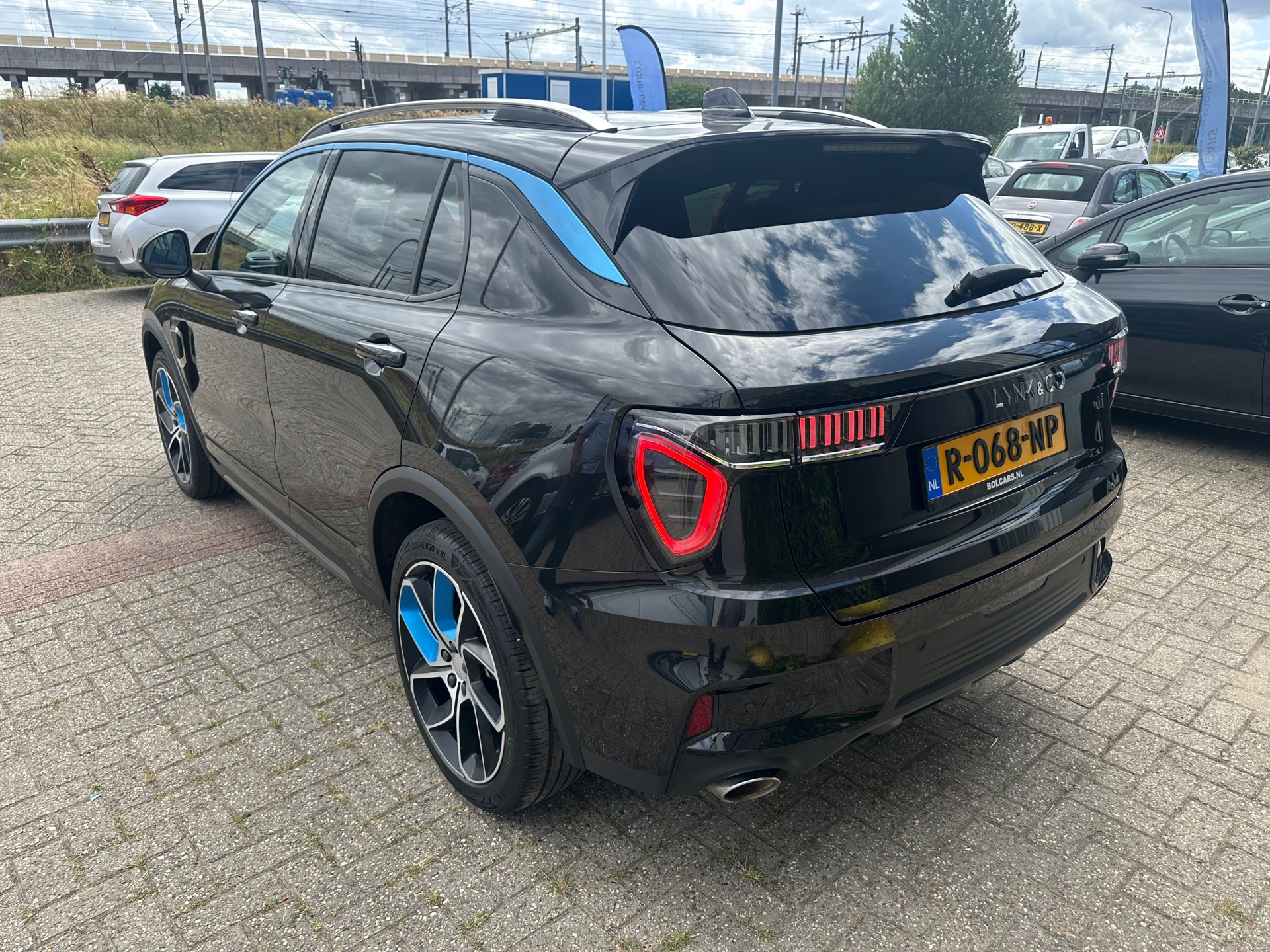 Foto van Lynk&co LYNK & Co 01