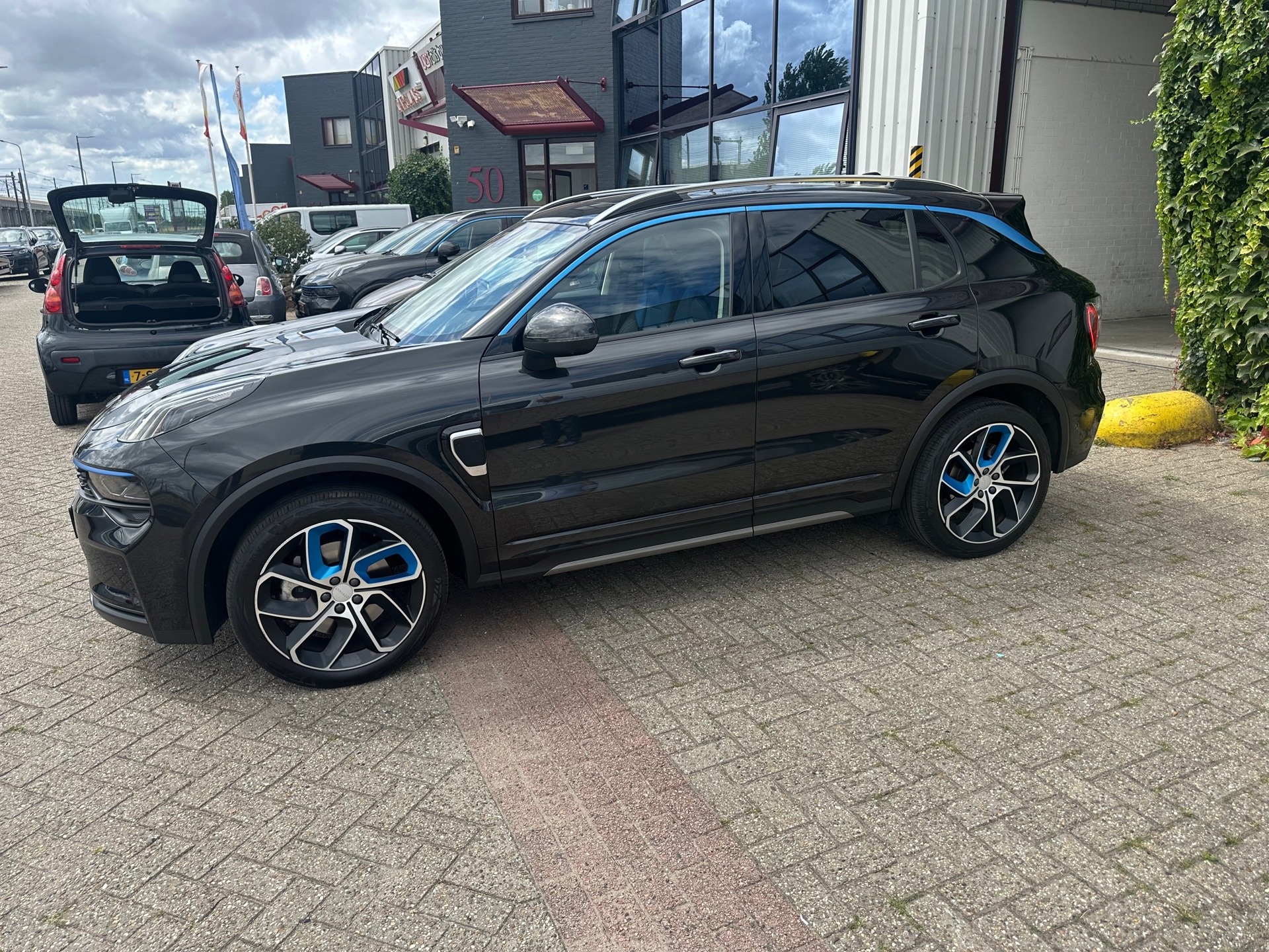 Foto van Lynk&co LYNK & Co 01