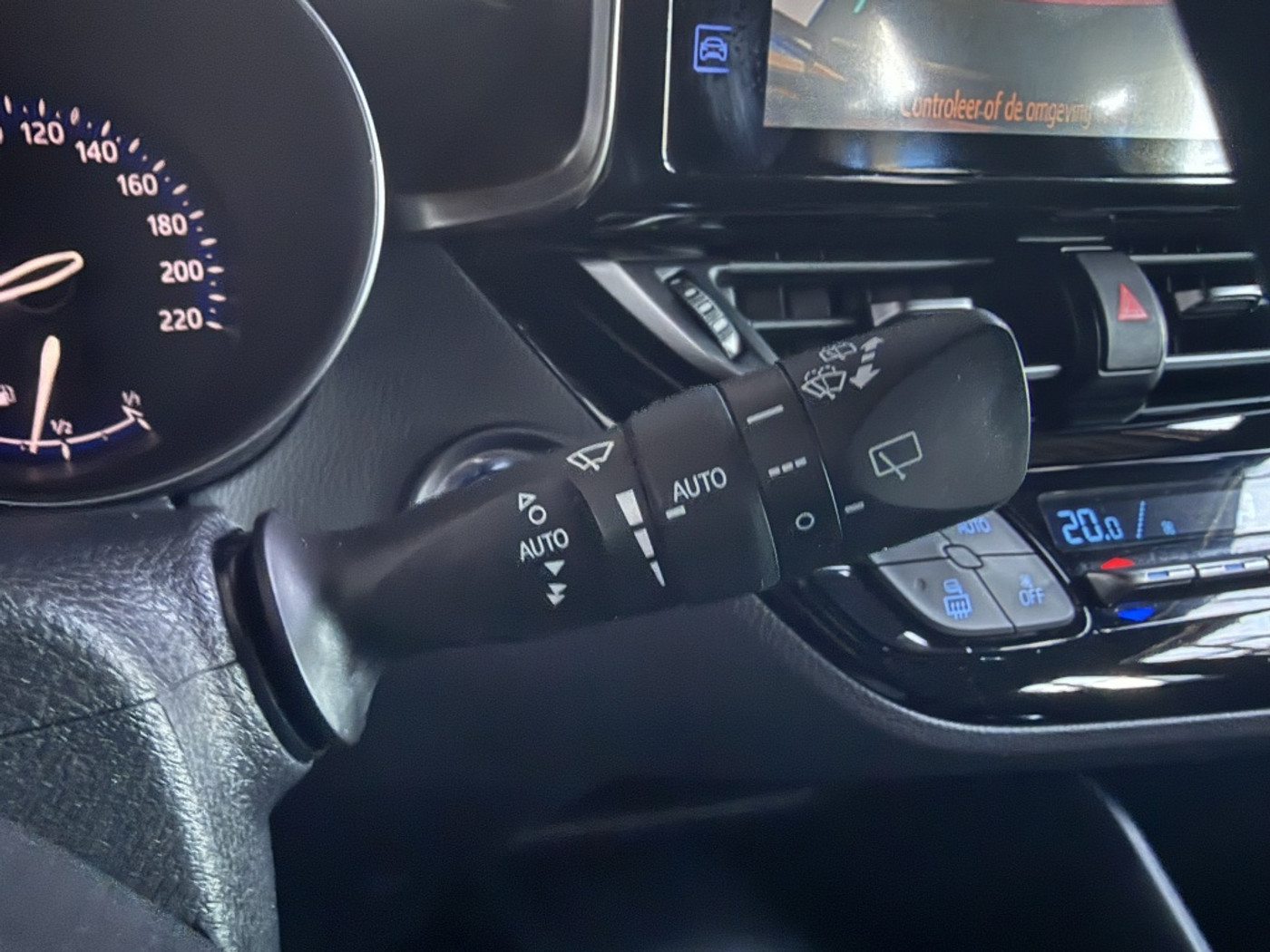 Foto van Toyota C-hr