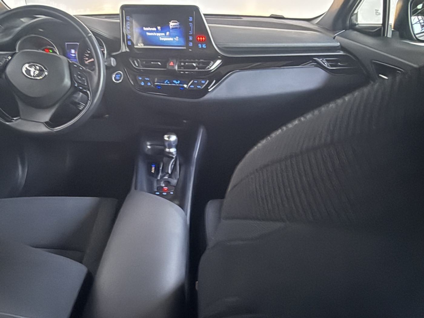 Foto van Toyota C-hr