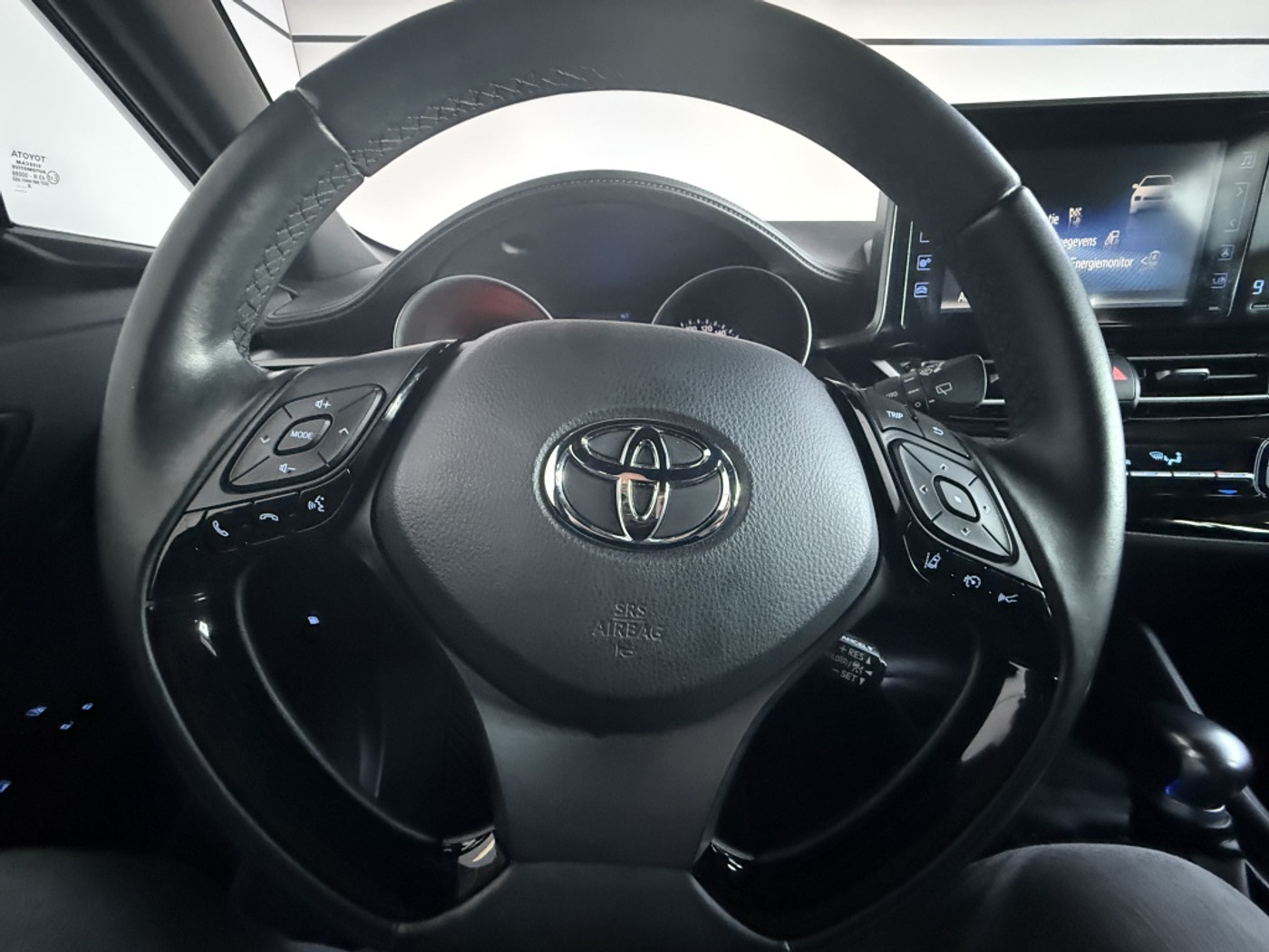 Foto van Toyota C-hr