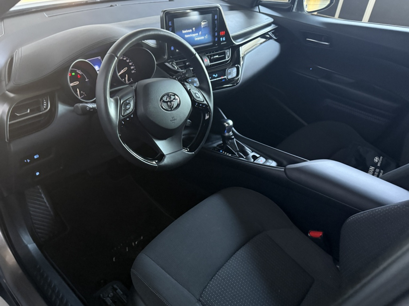 Foto van Toyota C-hr