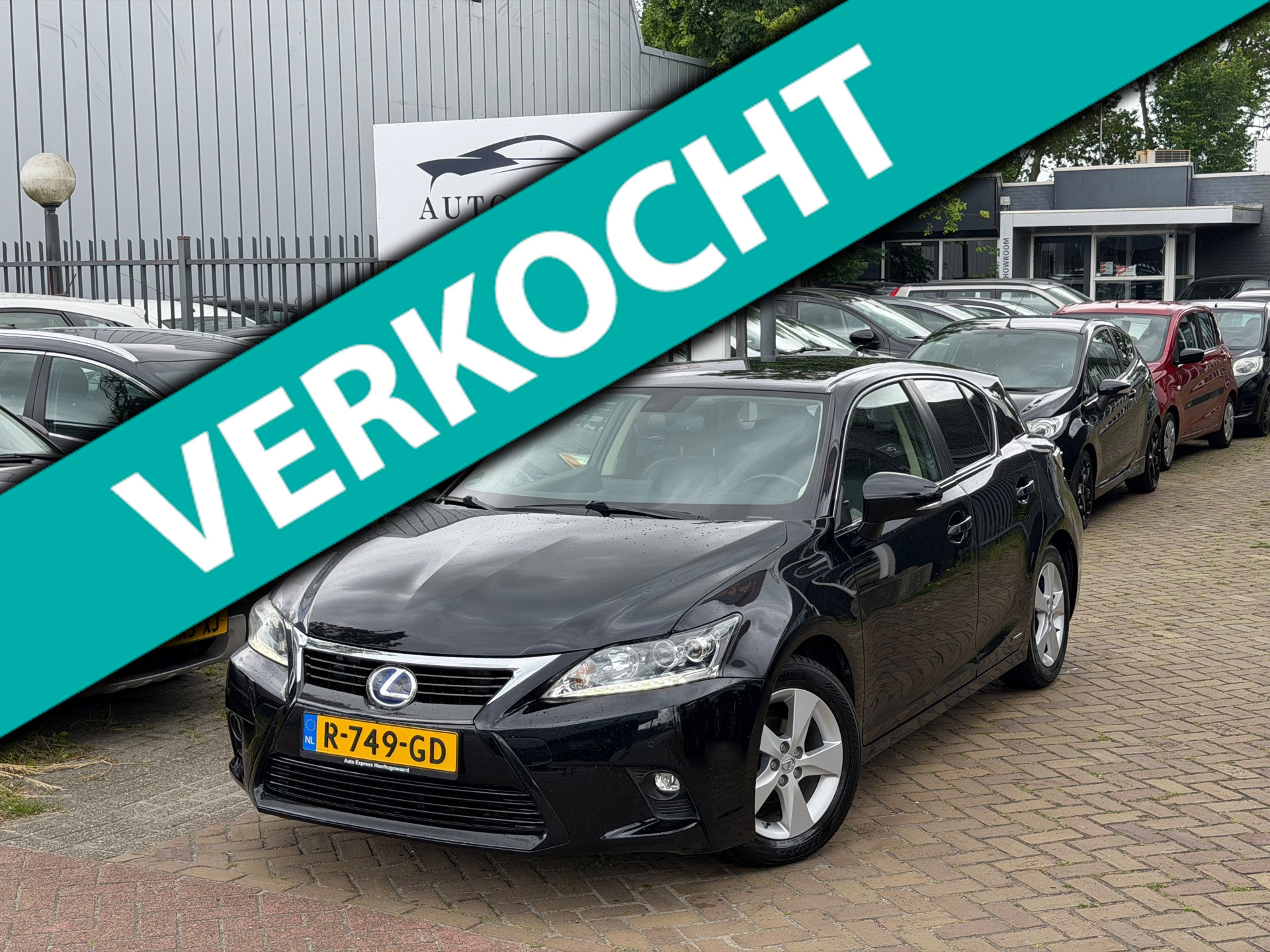 Lexus Lexus Ct200h 200h Luxury Line Aut/Leer/Navi/Cruise/Xzenon/stoelverwarming/Camra/Elek pak/Dealer Onderhoud /6Maanden Garantie 2014 - voorkant