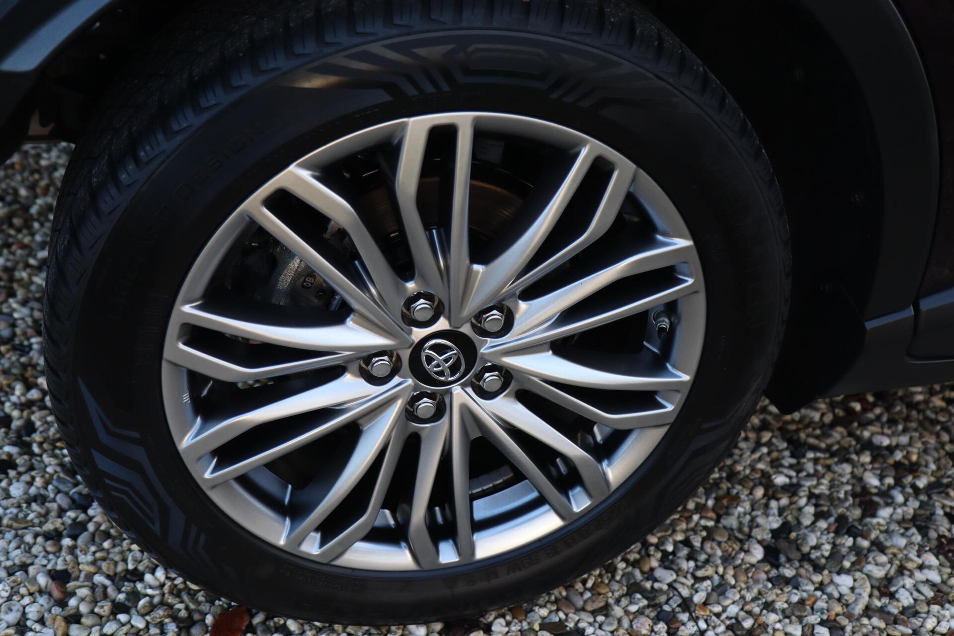 Foto van Toyota Toyota C-hr