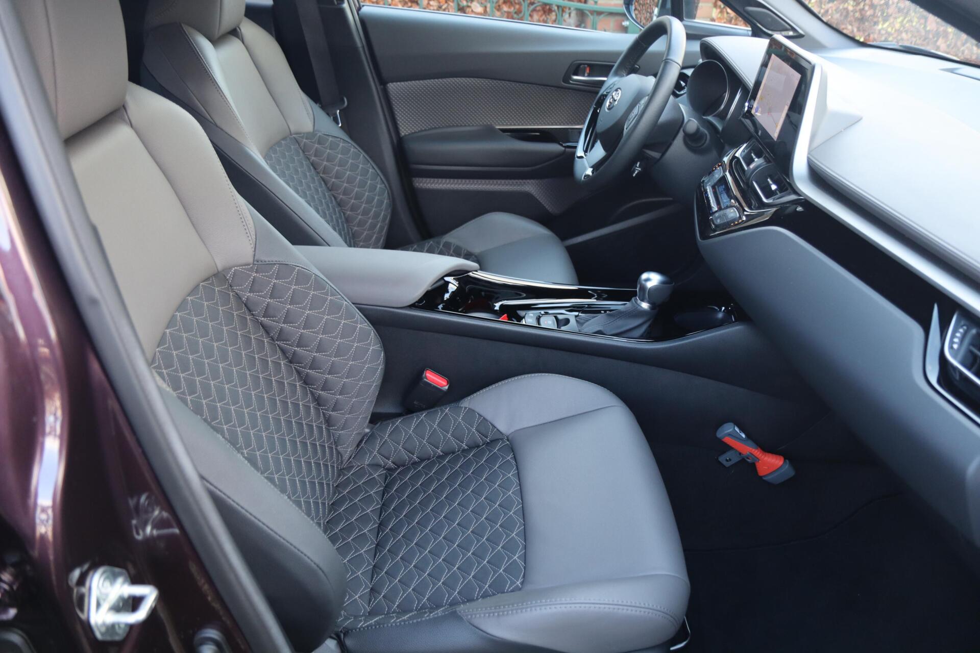Foto van Toyota Toyota C-hr