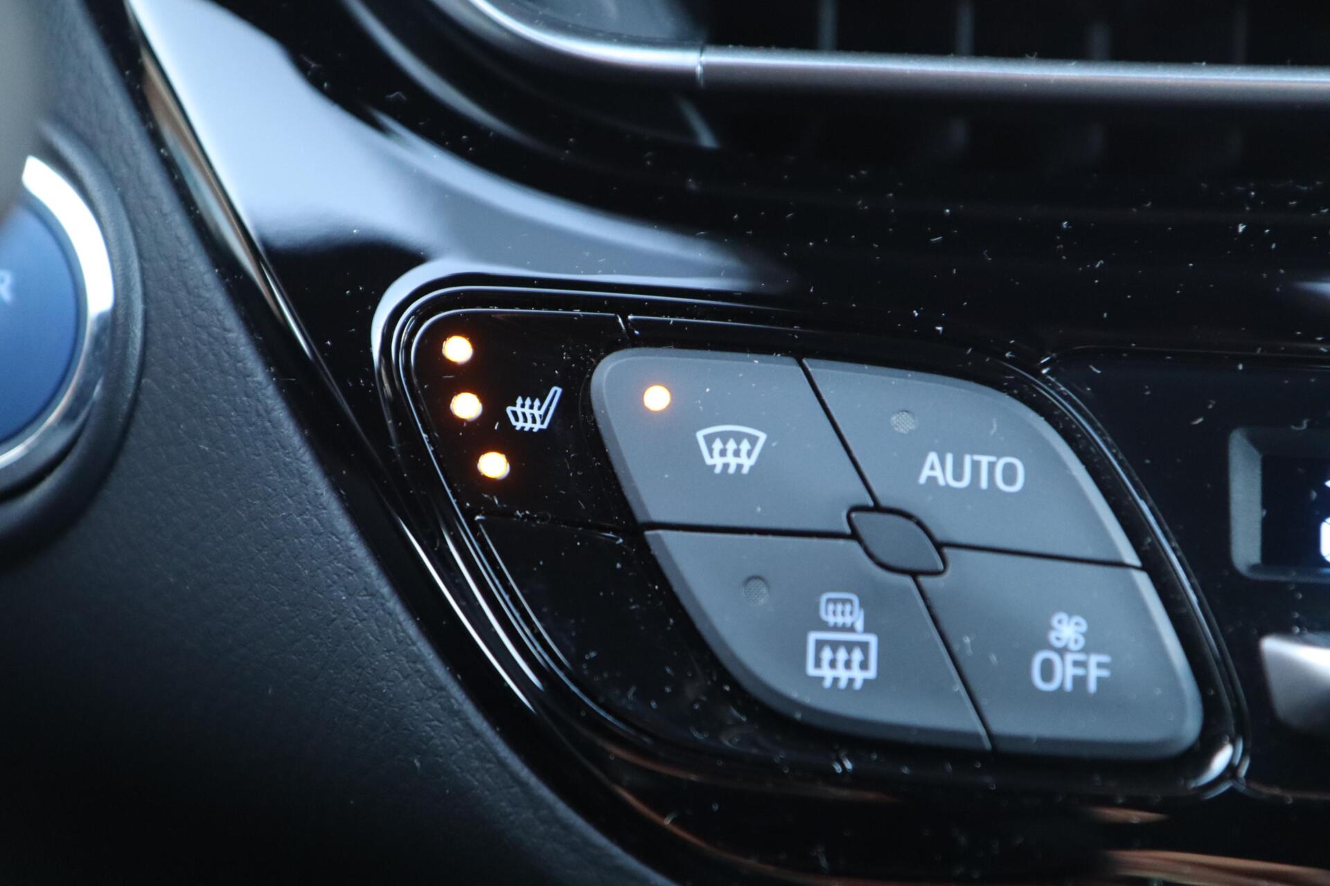 Foto van Toyota Toyota C-hr