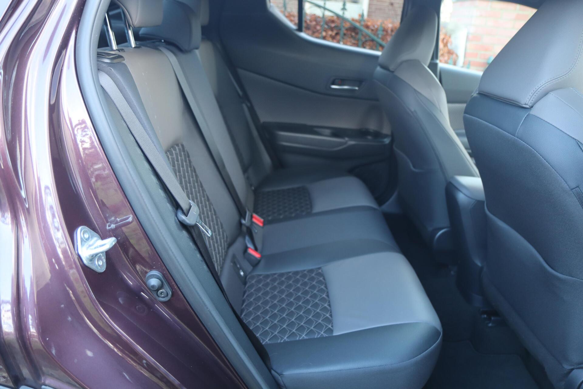 Foto van Toyota Toyota C-hr