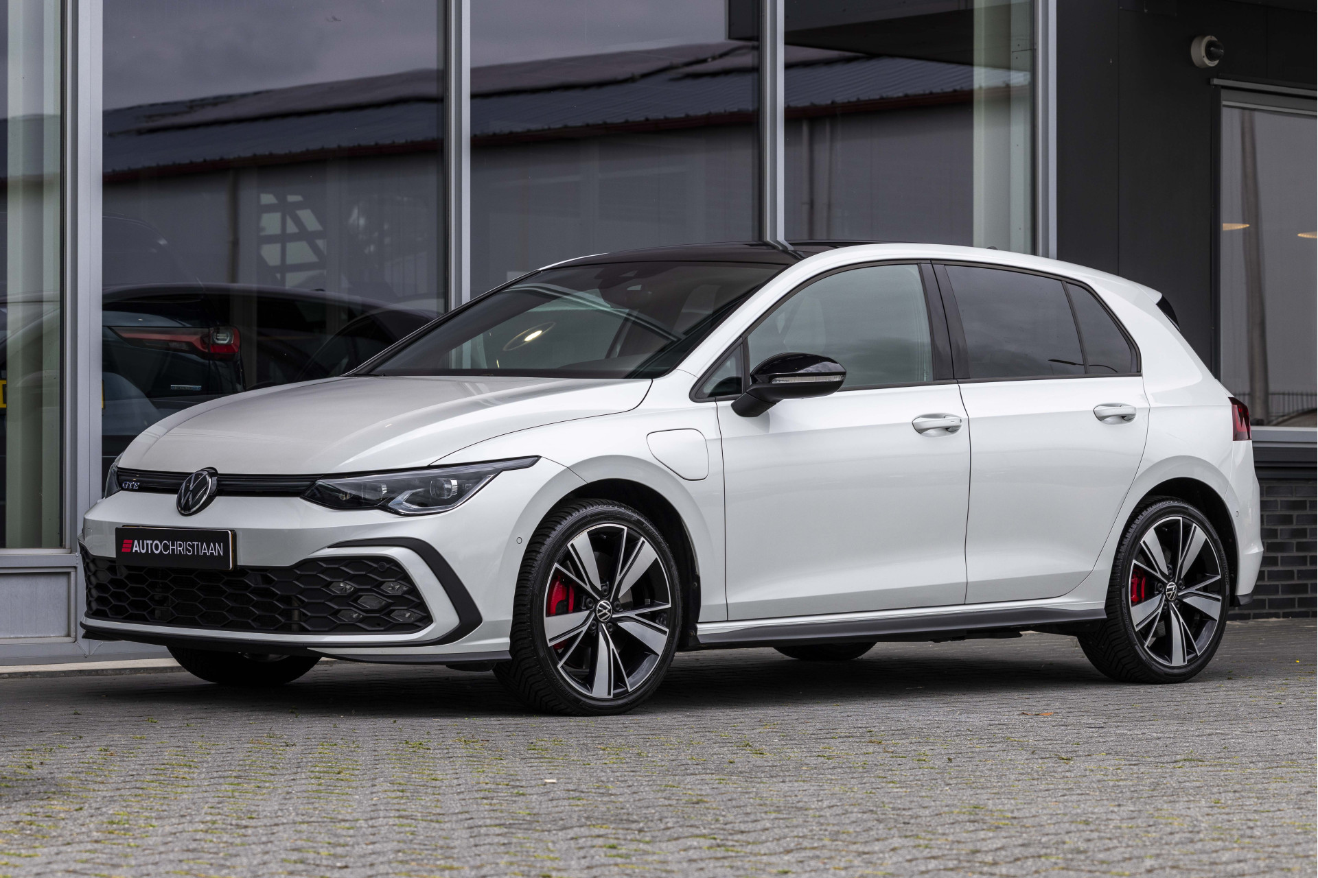 Foto van Volkswagen Golf GTE
