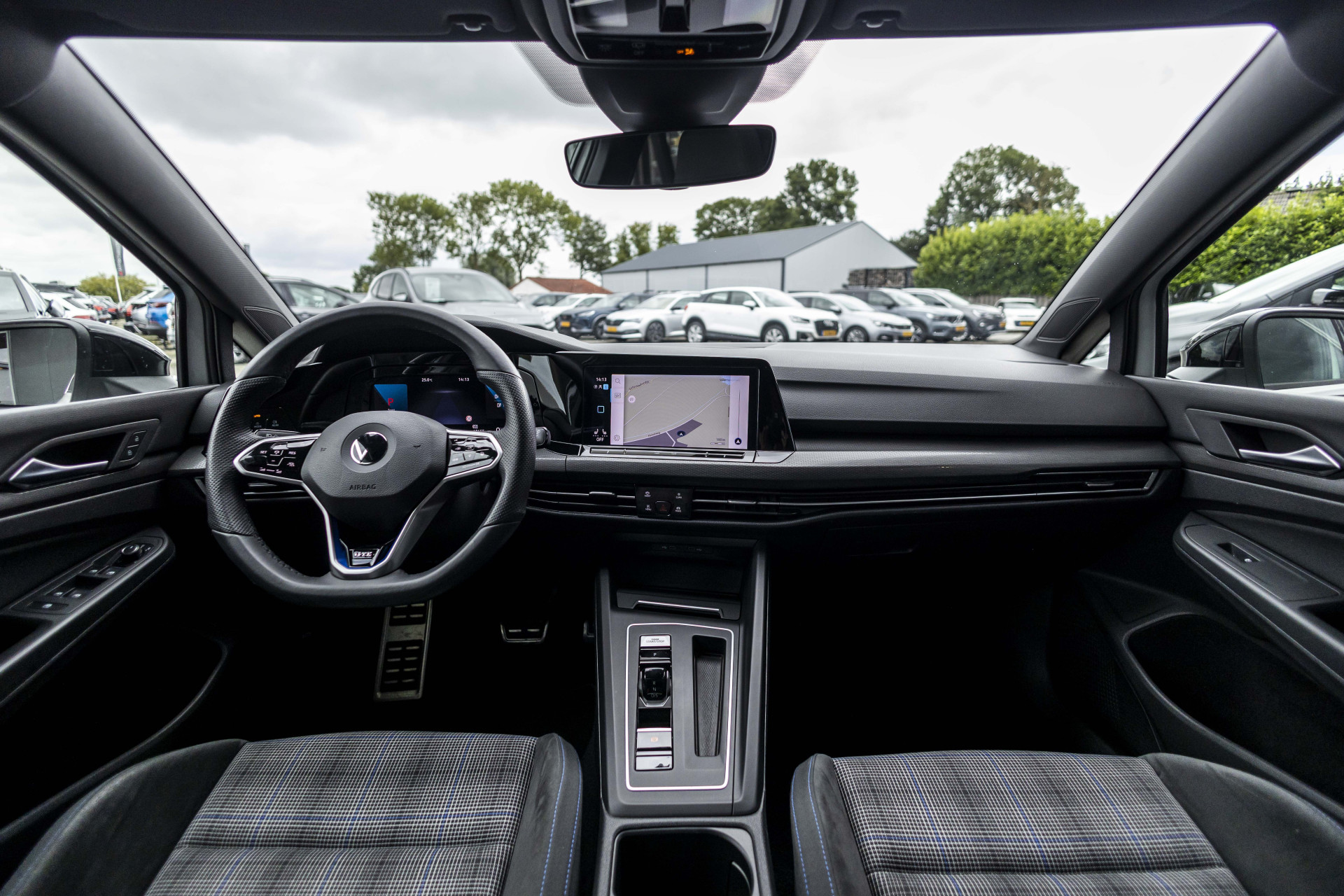 Foto van Volkswagen Golf GTE