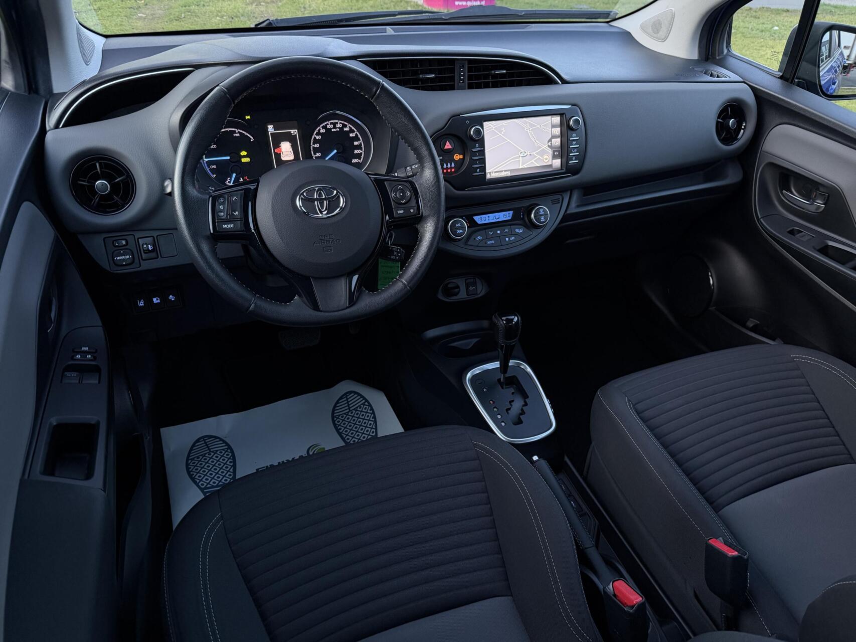 Foto van Toyota Toyota Yaris Hybrid