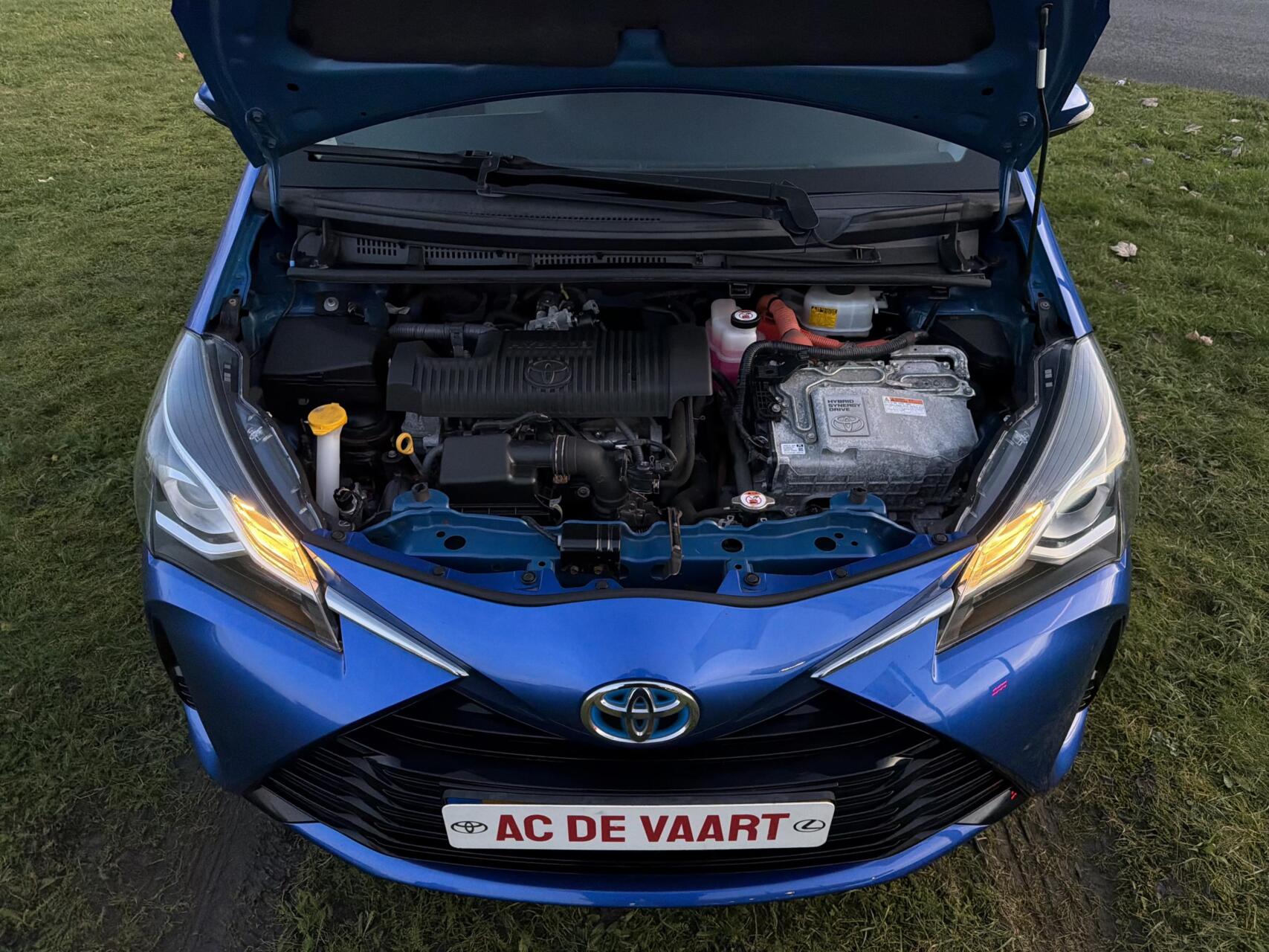 Foto van Toyota Toyota Yaris Hybrid
