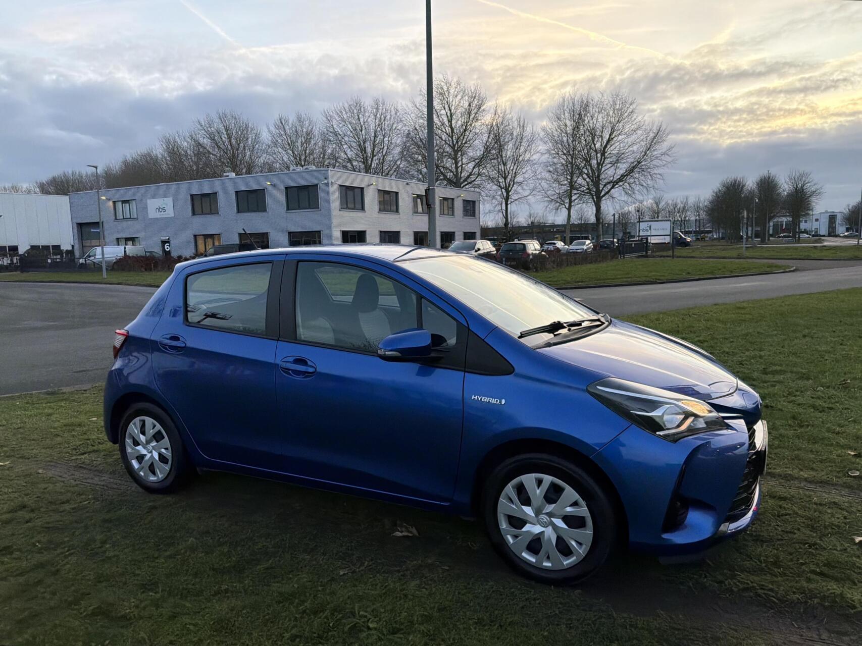 Foto van Toyota Toyota Yaris Hybrid