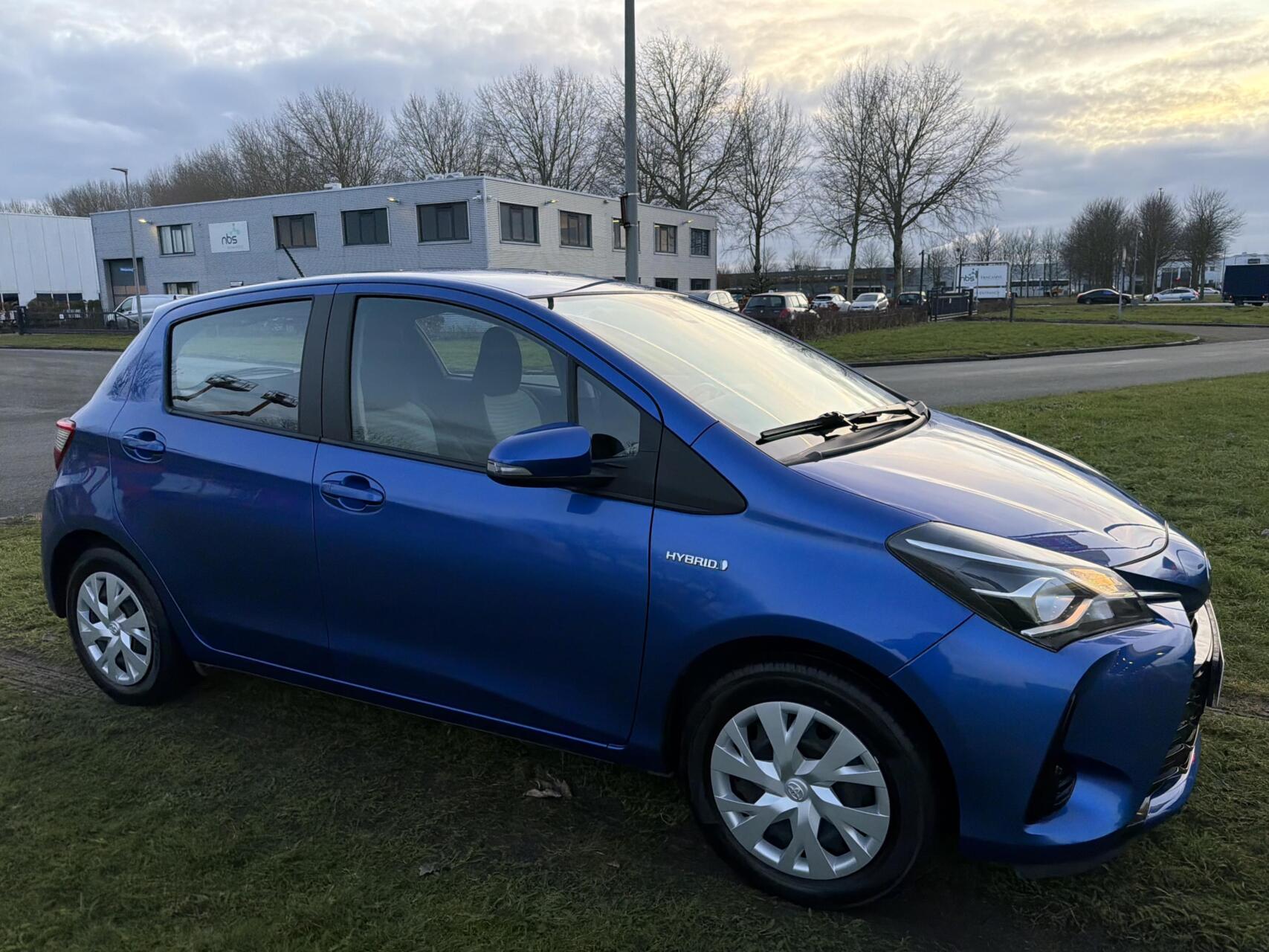 Foto van Toyota Toyota Yaris Hybrid