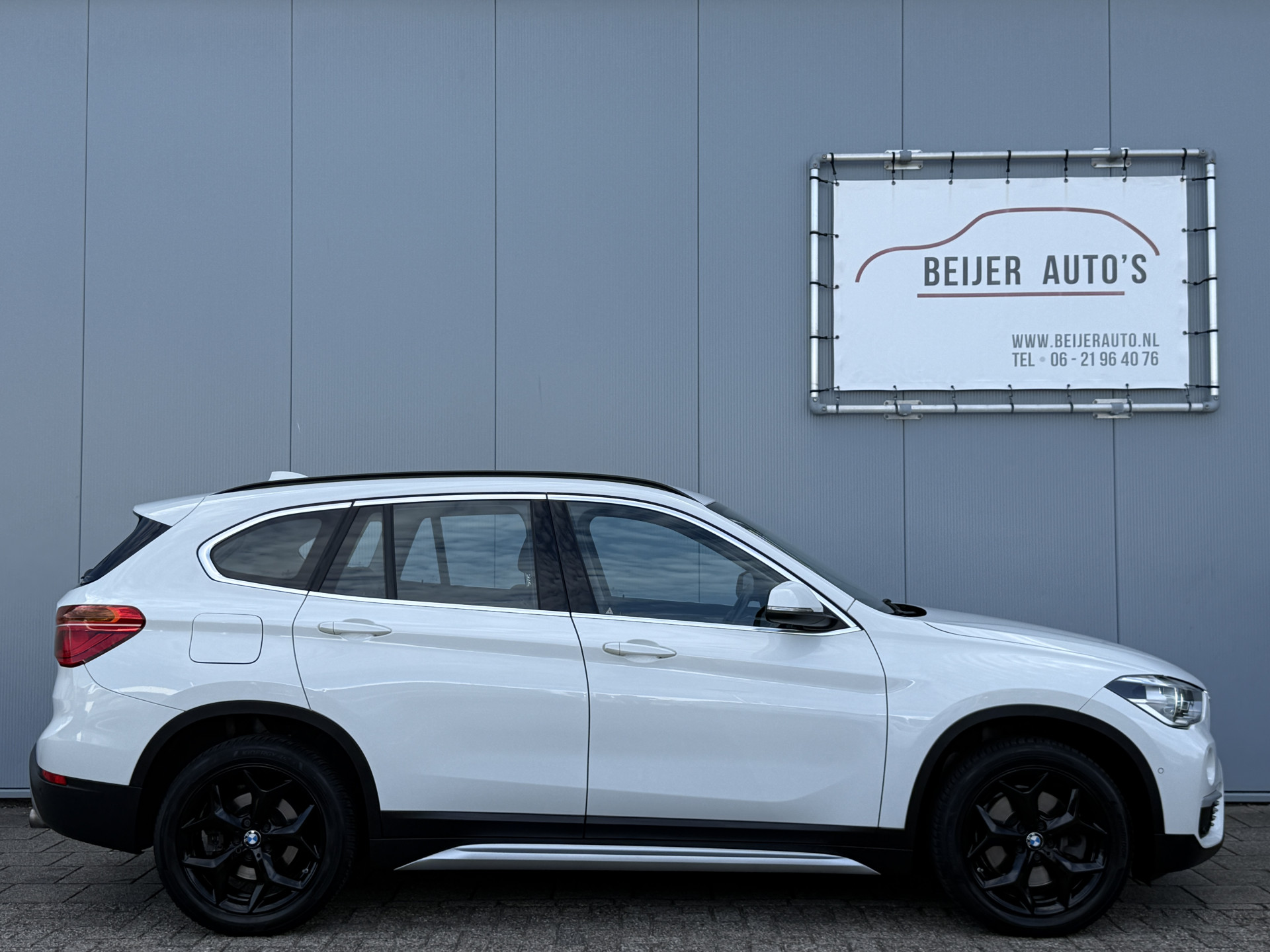 Foto van BMW X1 Xdrive20i