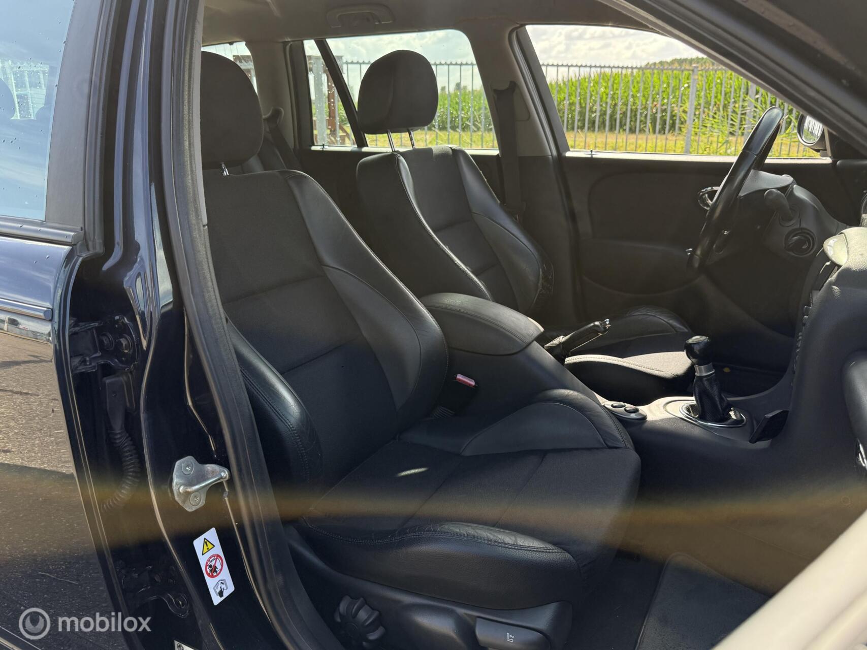 Foto van MG MG Zt-t