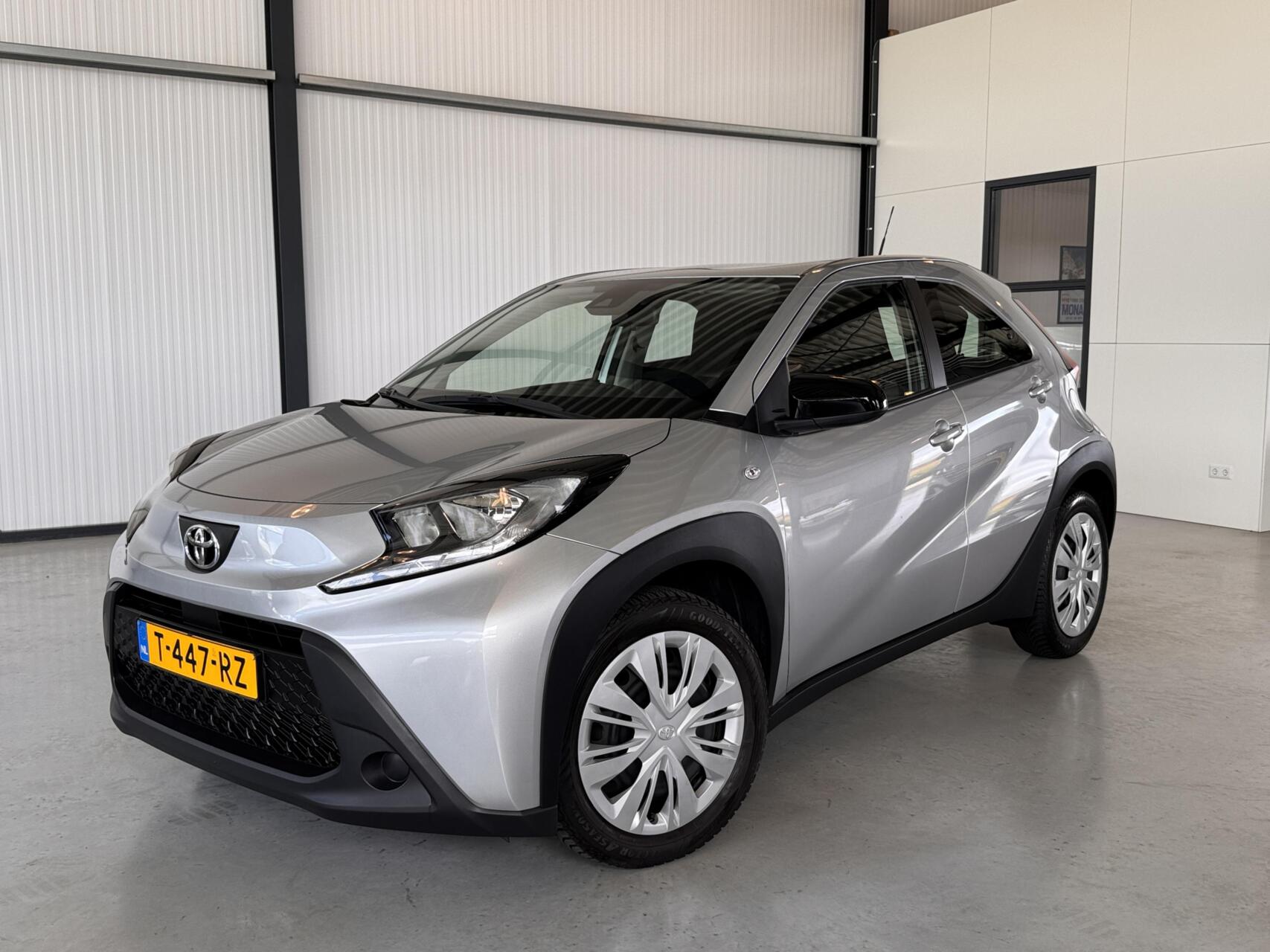 Toyota Toyota Aygo X 1.0 VVT-i 53kW MT Play MT 2023 - voorkant