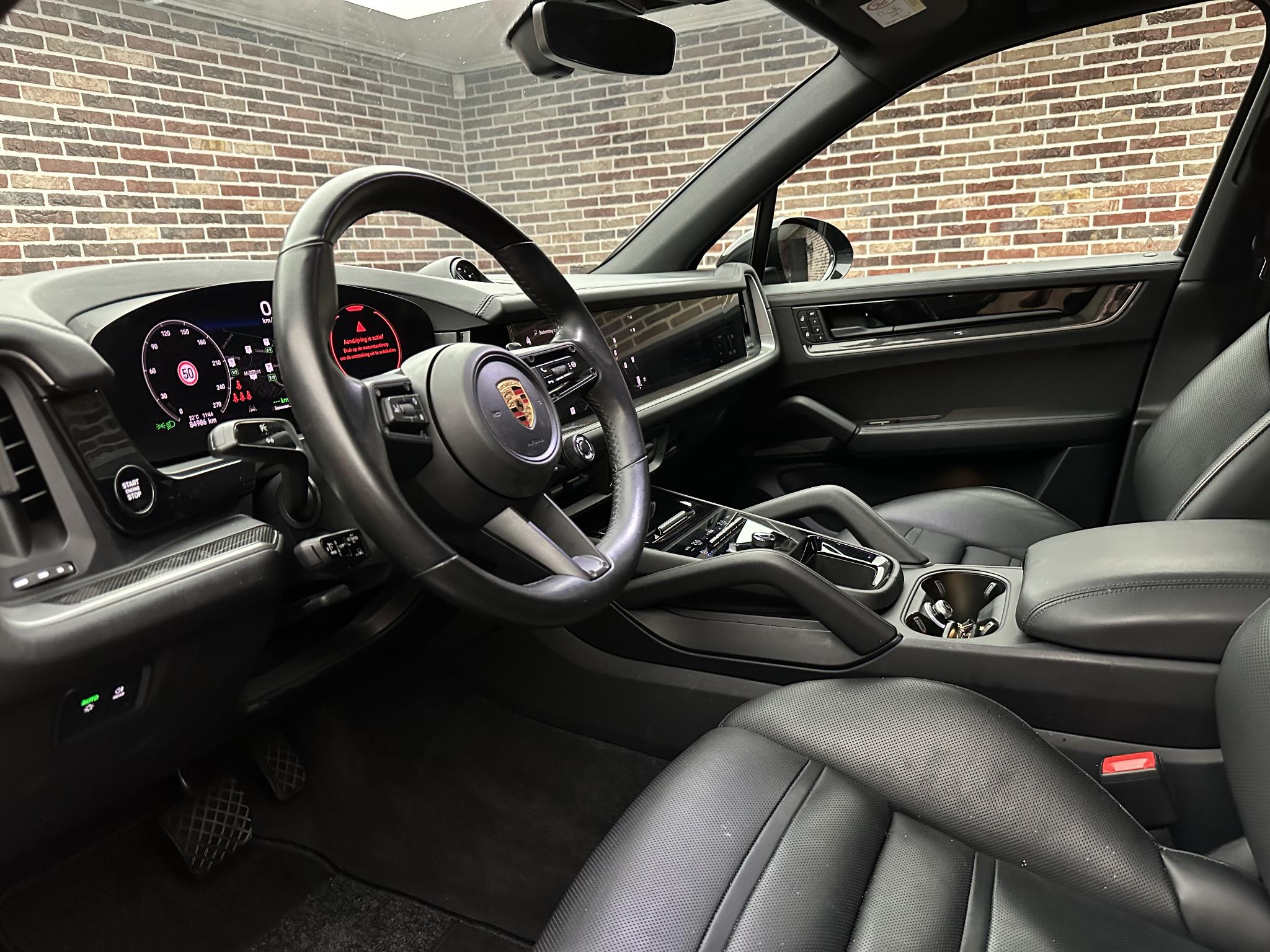 Foto van Porsche Cayenne E-hybrid