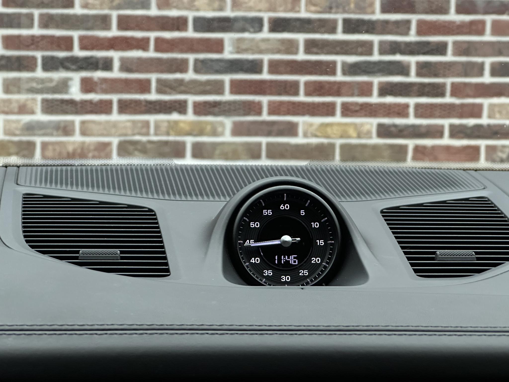 Foto van Porsche Cayenne E-hybrid