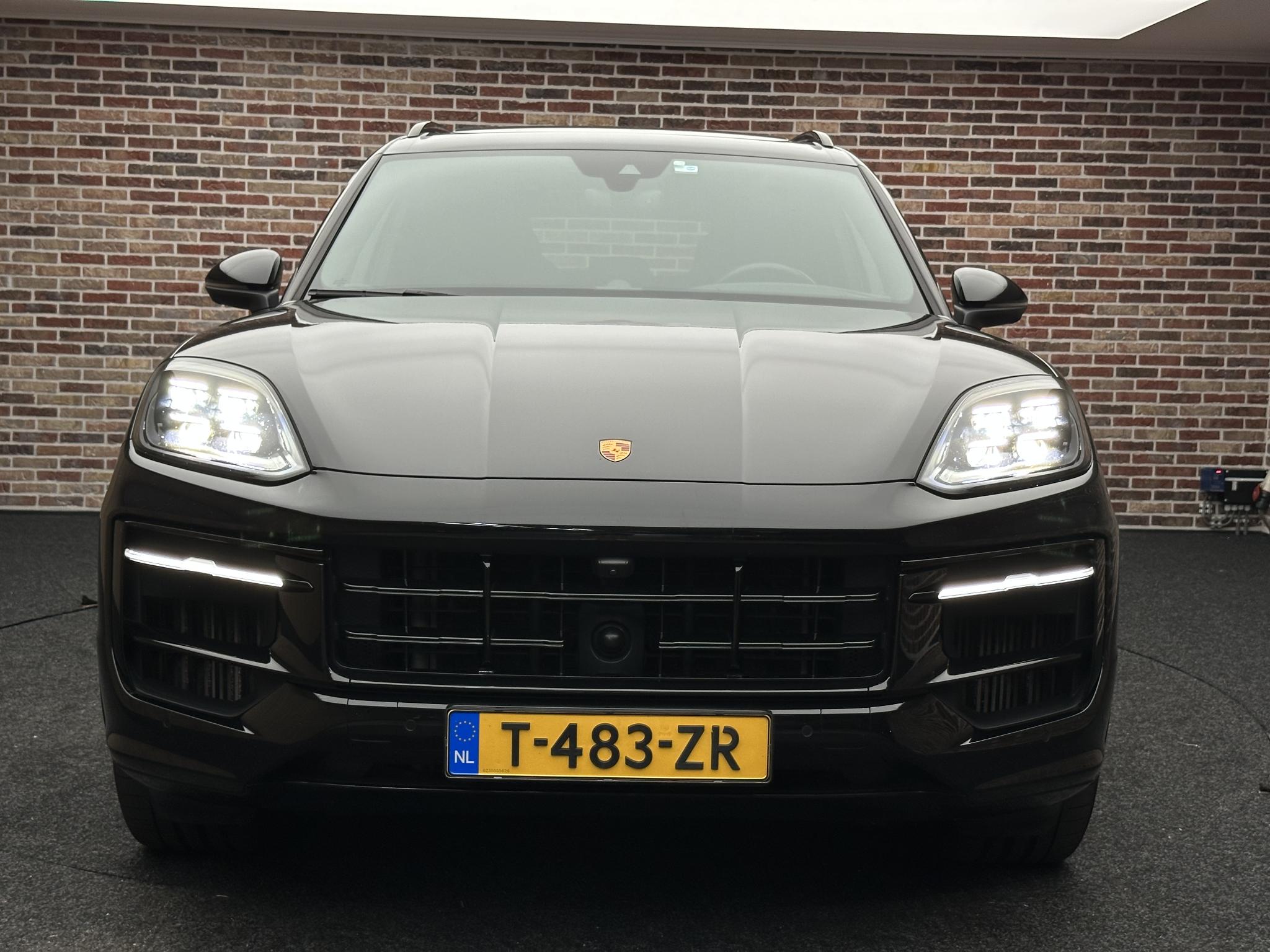 Foto van Porsche Cayenne E-hybrid