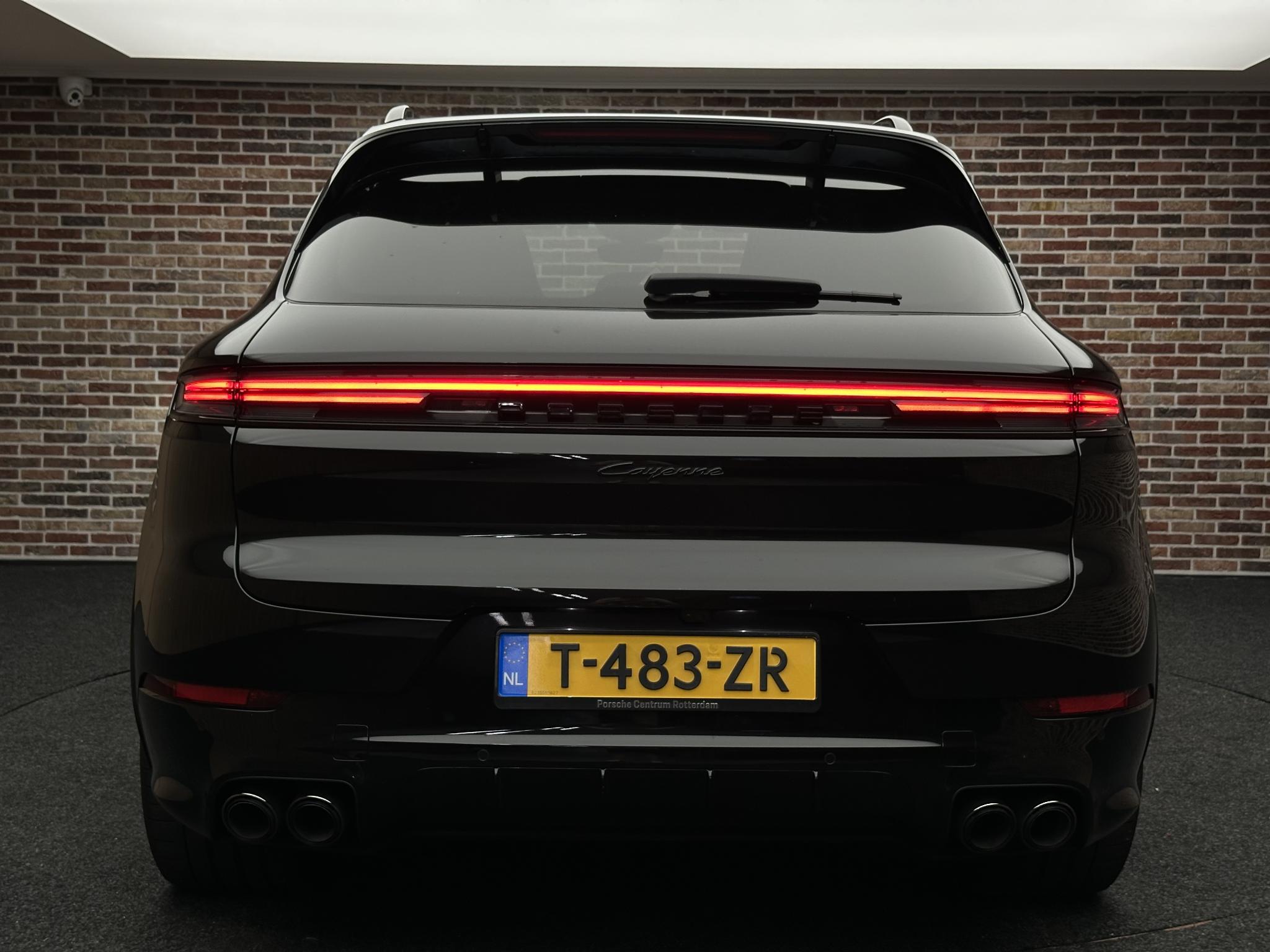 Foto van Porsche Cayenne E-hybrid