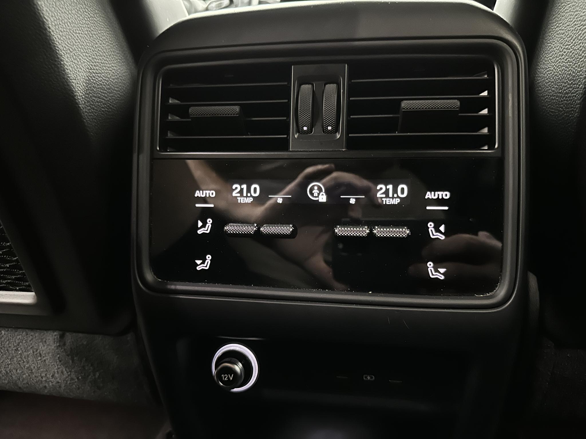 Foto van Porsche Cayenne E-hybrid