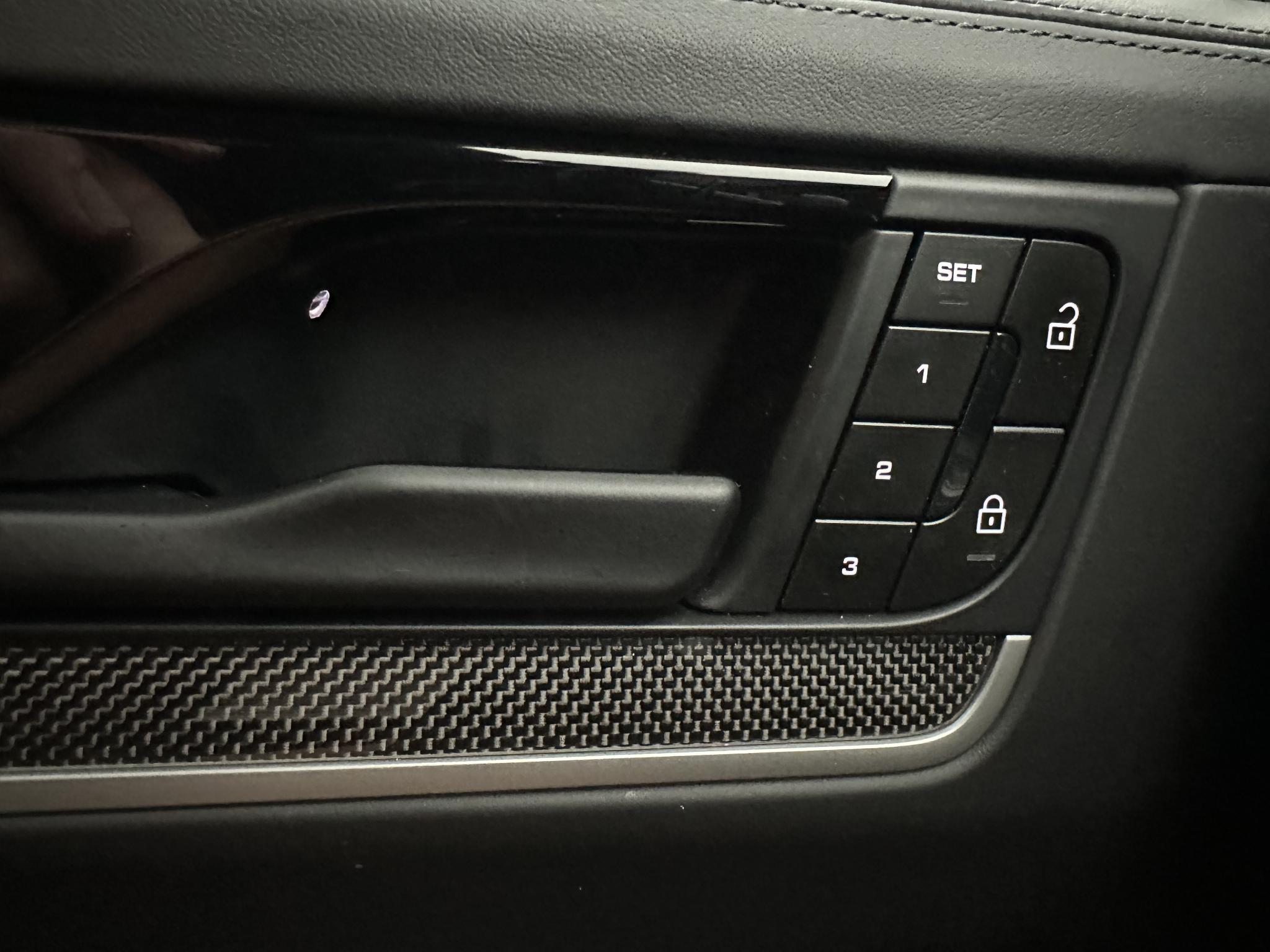 Foto van Porsche Cayenne E-hybrid