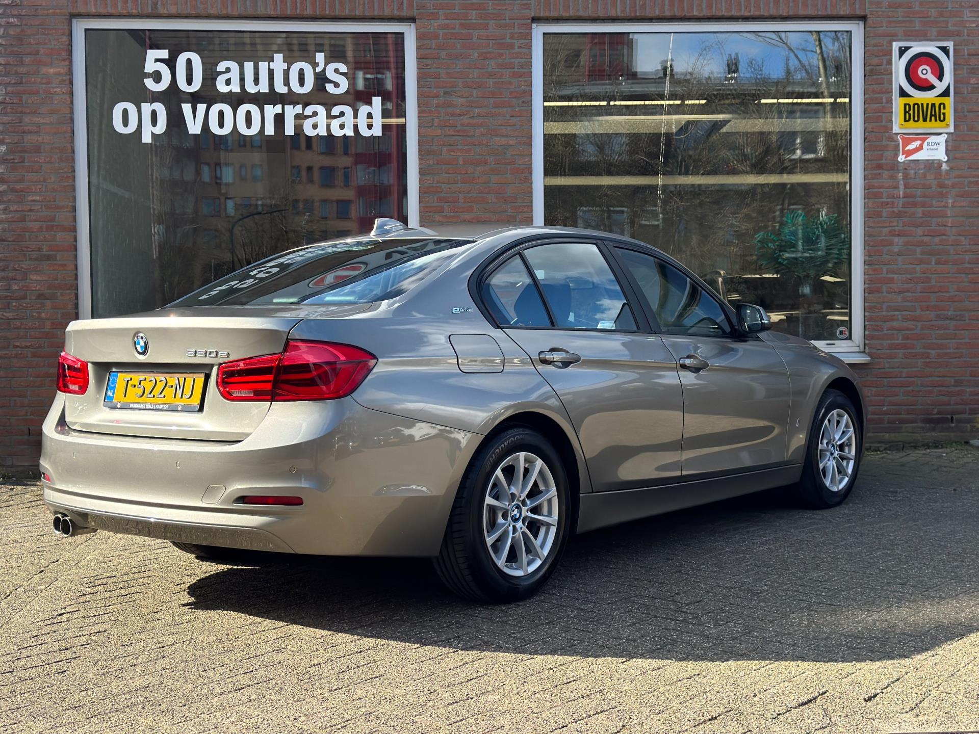 Foto van BMW 330e Iperformance