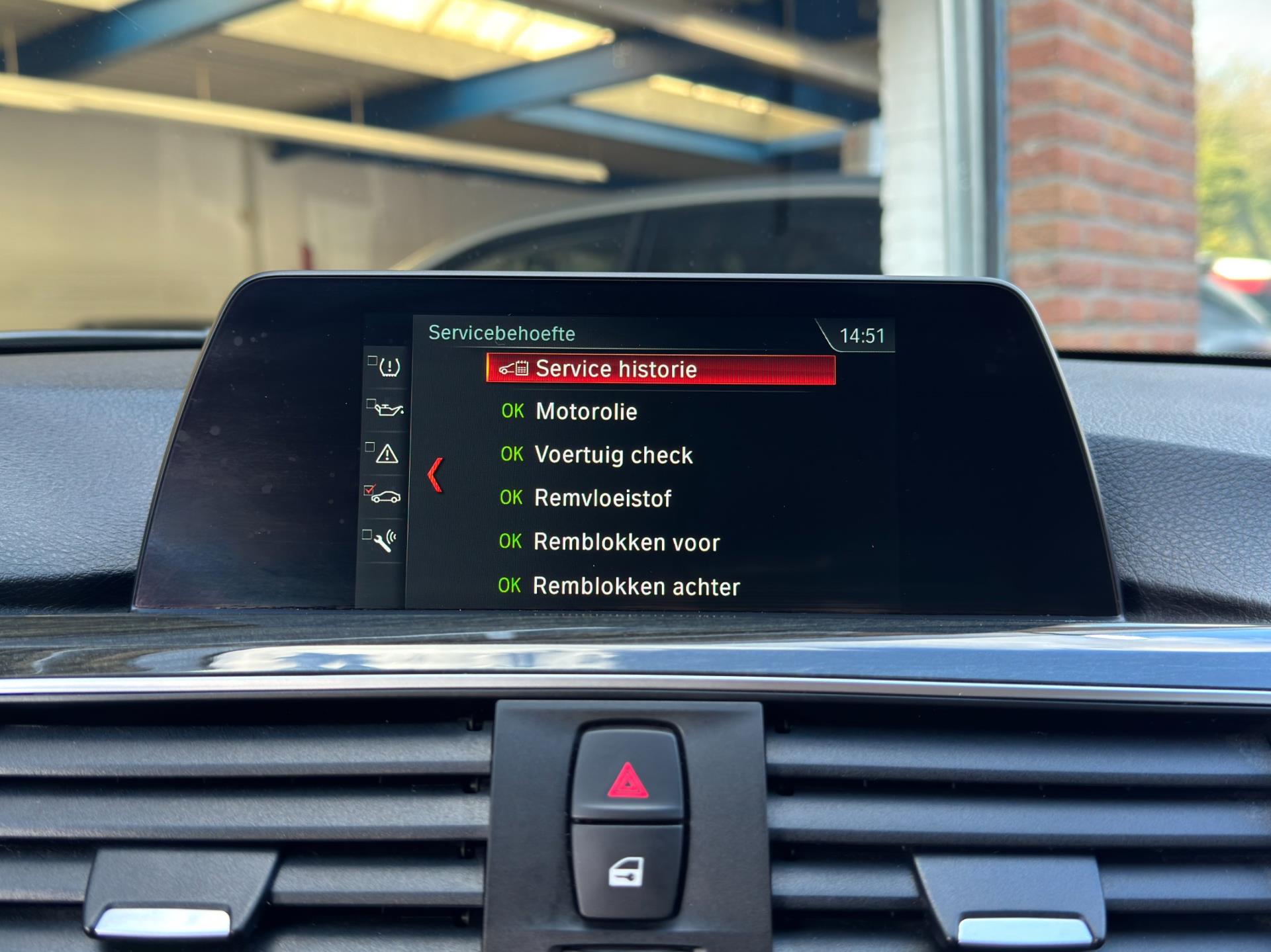 Foto van BMW 330e Iperformance