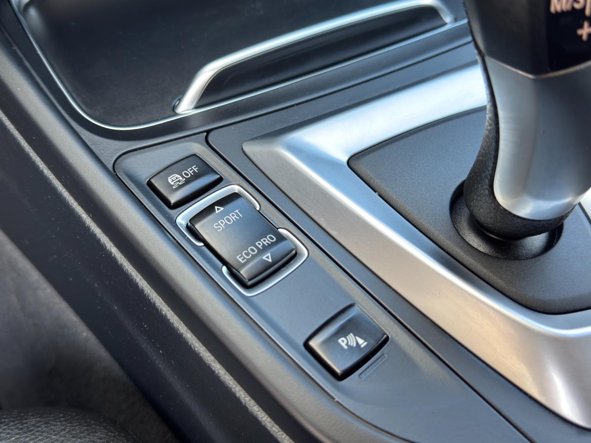 Foto van BMW 330e Iperformance