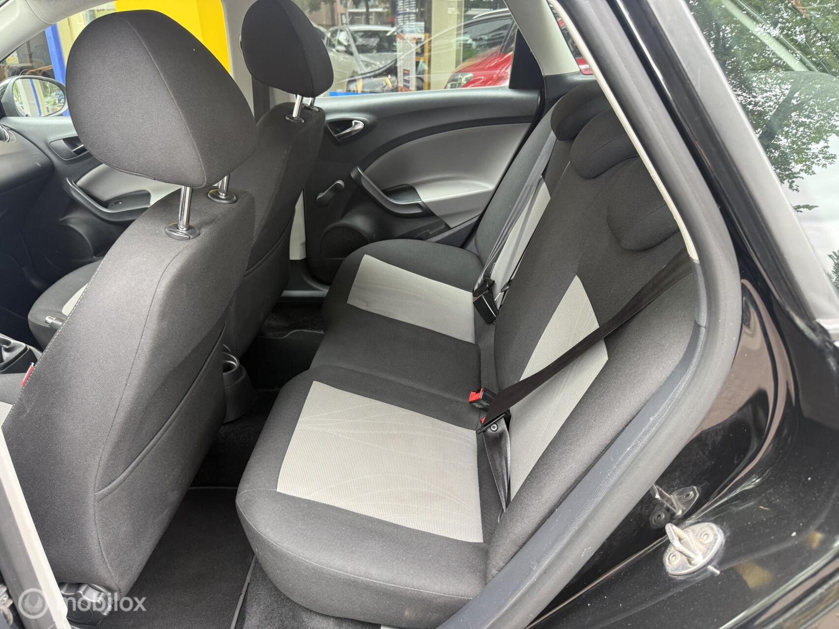Foto van Seat Ibiza ST