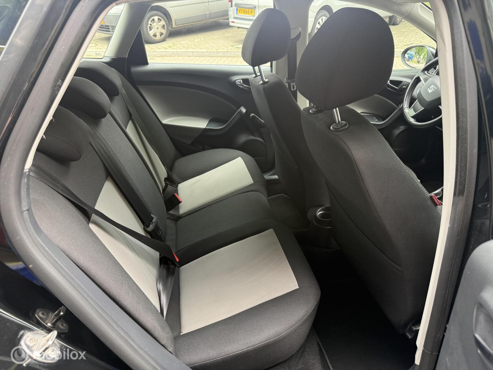 Foto van Seat Ibiza ST