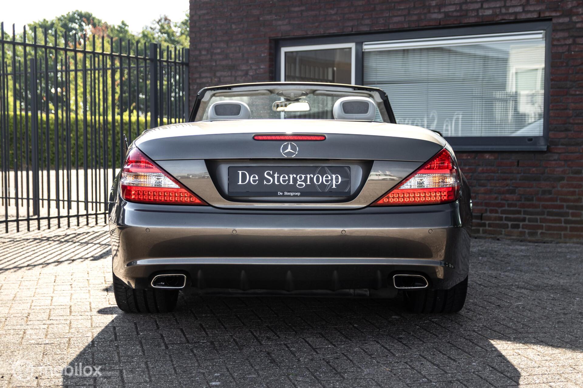Foto van Mercedes-Benz SL 350