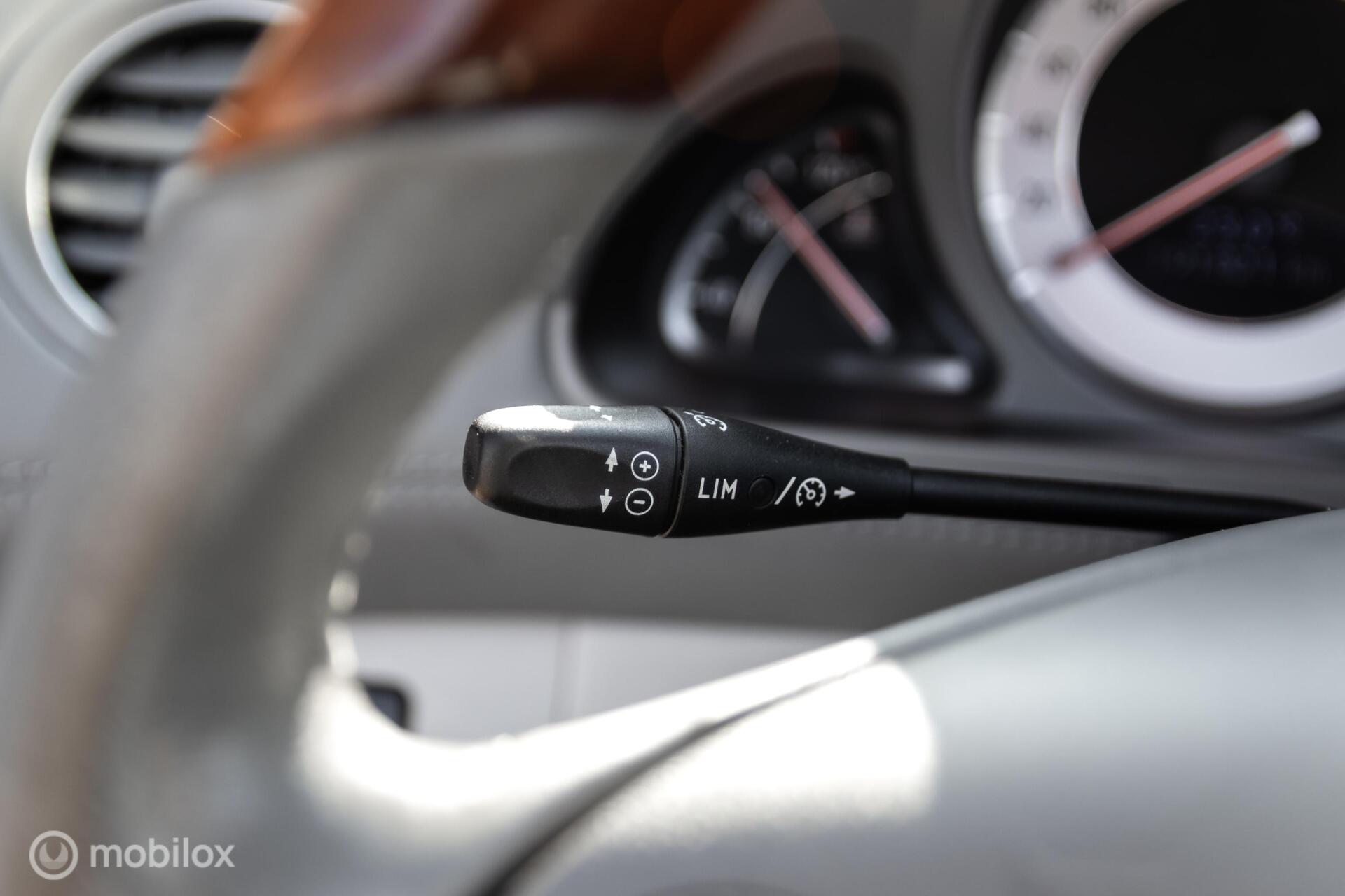 Foto van Mercedes-Benz SL 350