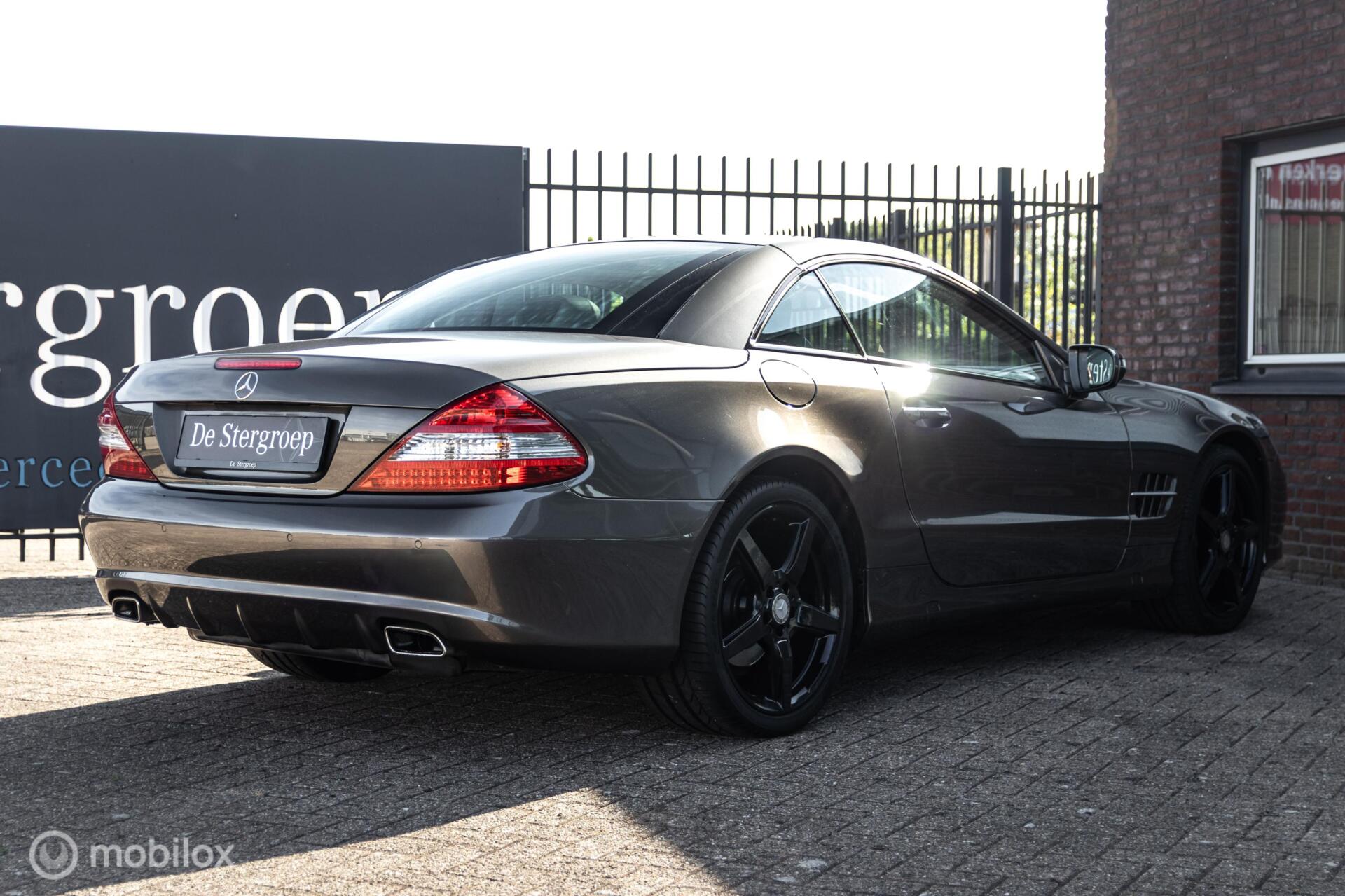 Foto van Mercedes-Benz SL 350