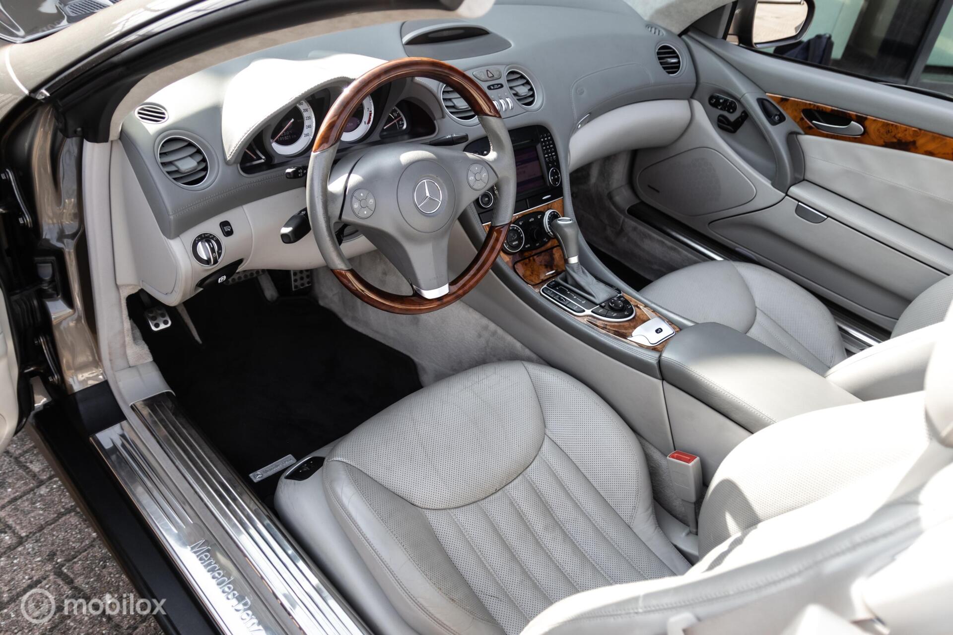 Foto van Mercedes-Benz SL 350
