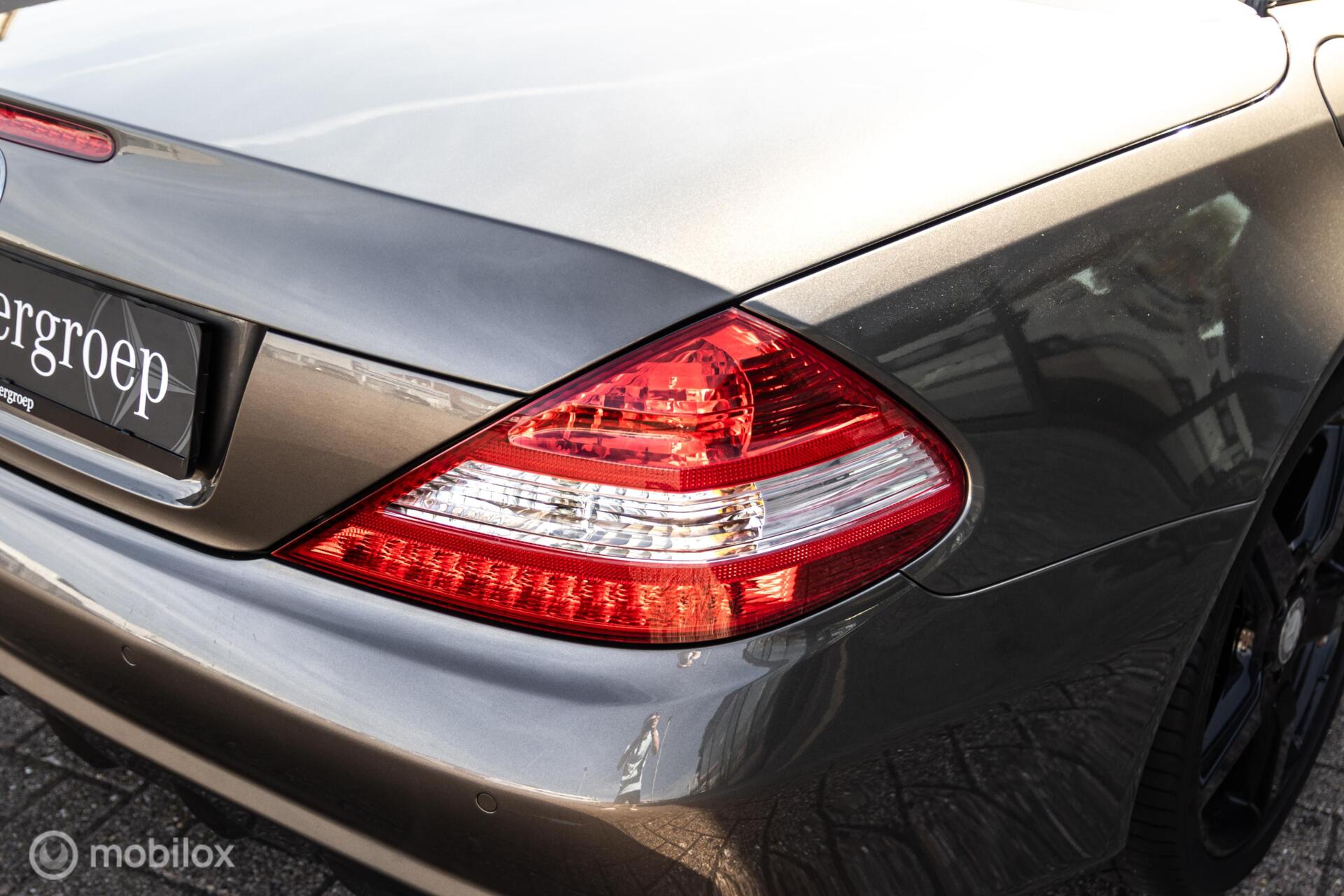 Foto van Mercedes-Benz SL 350