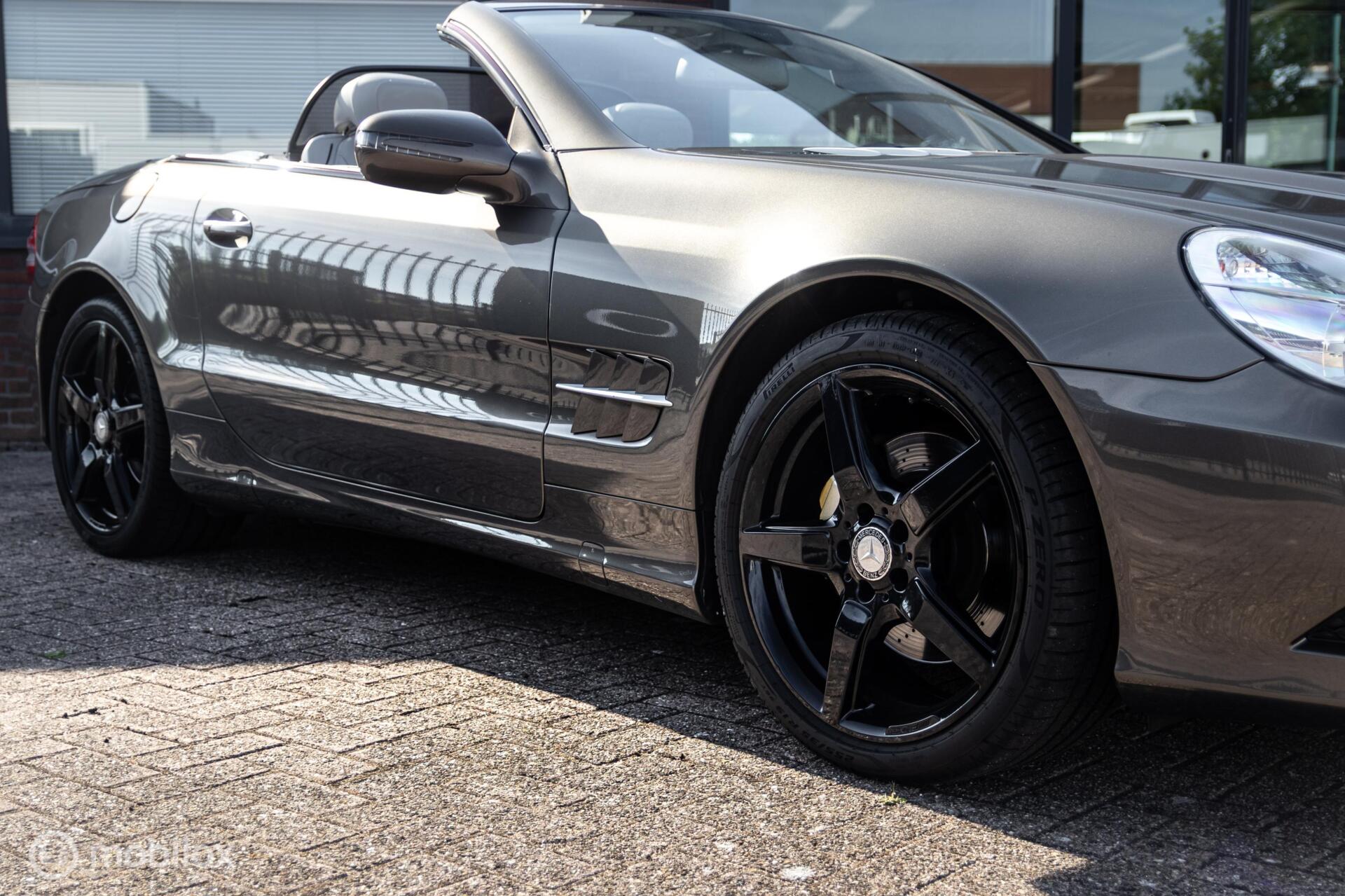 Foto van Mercedes-Benz SL 350