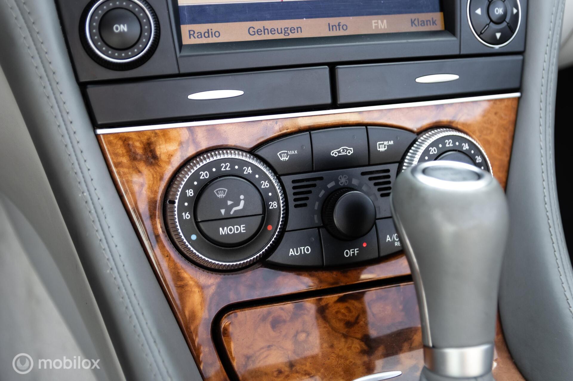 Foto van Mercedes-Benz SL 350