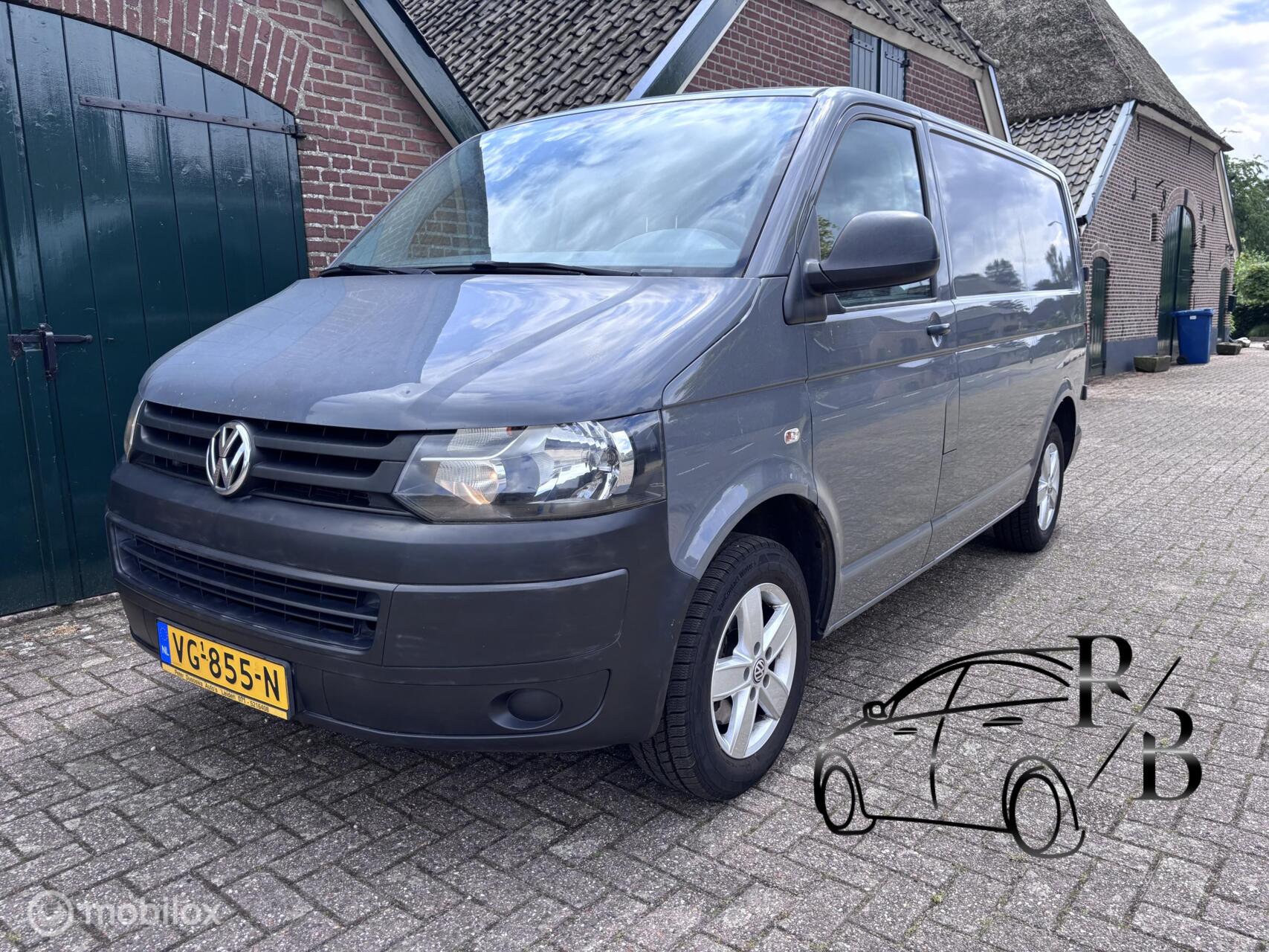 Volkswagen Transporter 2.0 TDI L1H1 BM T800 Baseline 2014 - voorkant