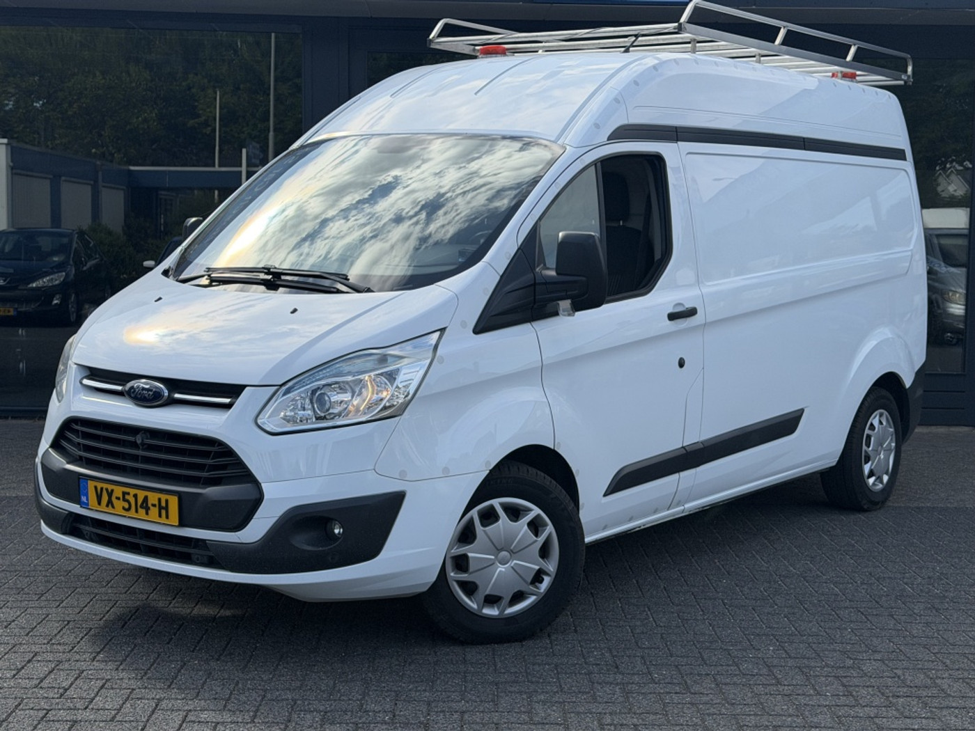 Ford Transit Custom 330 2.2 TDCI L2H2 Tr “Complete inbouw” unieke uitvoering!! 2016 - voorkant