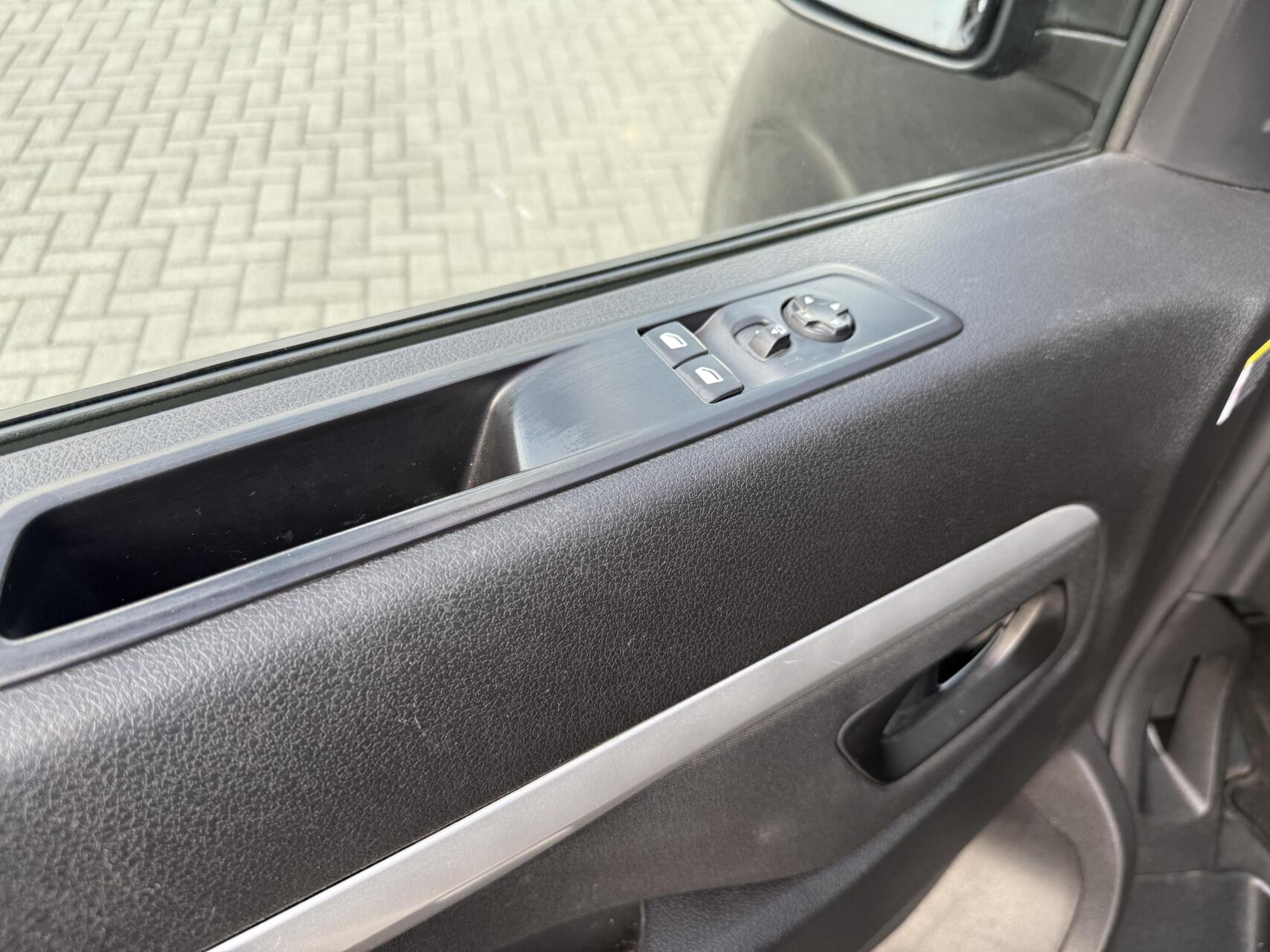Foto van Opel Vivaro